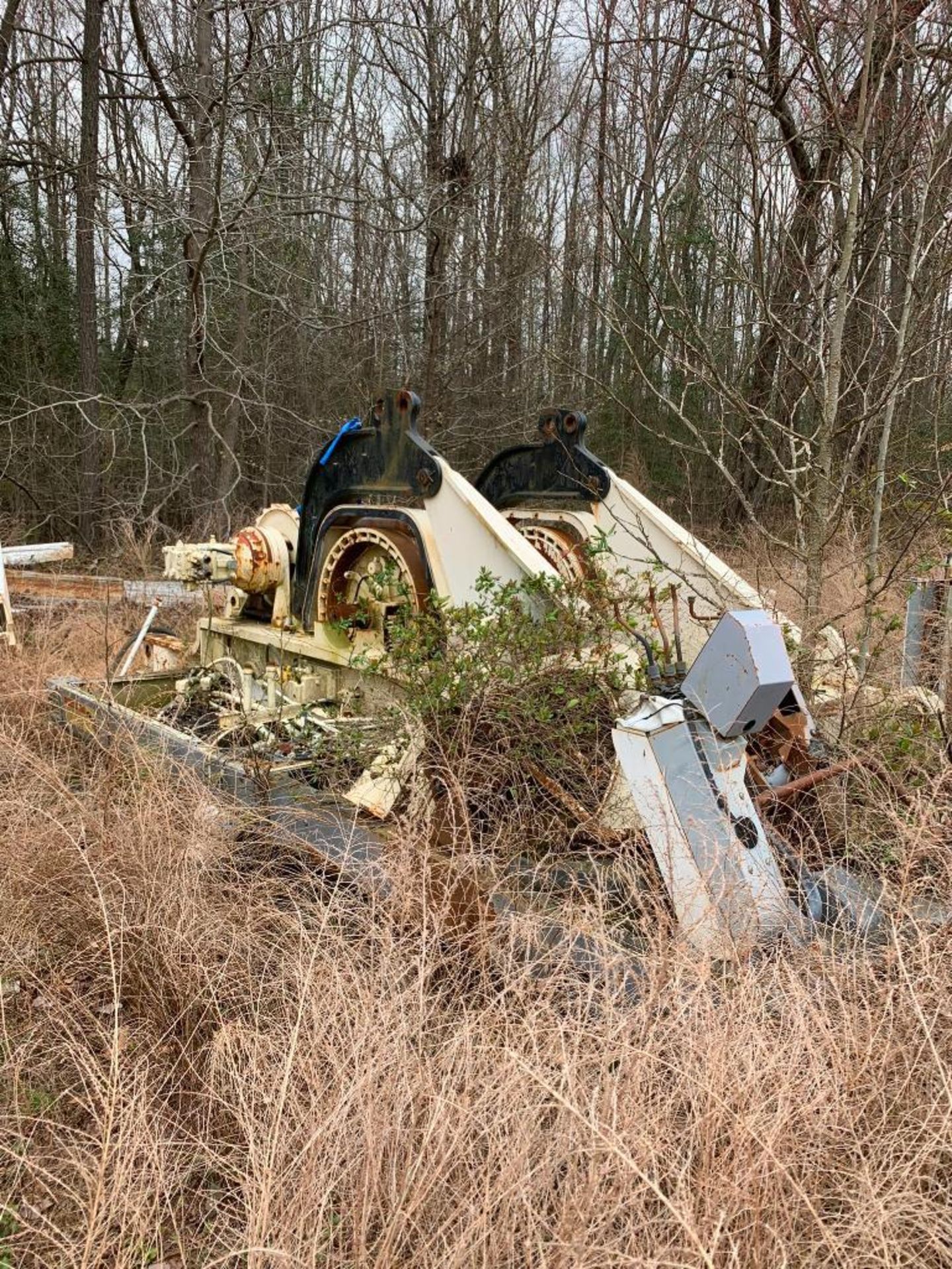 Scrap Content Along Woodline: (3) Sheds, Ducting, Terex Machine Part, Drag Line Bucket, Siding, Rota - Image 20 of 31