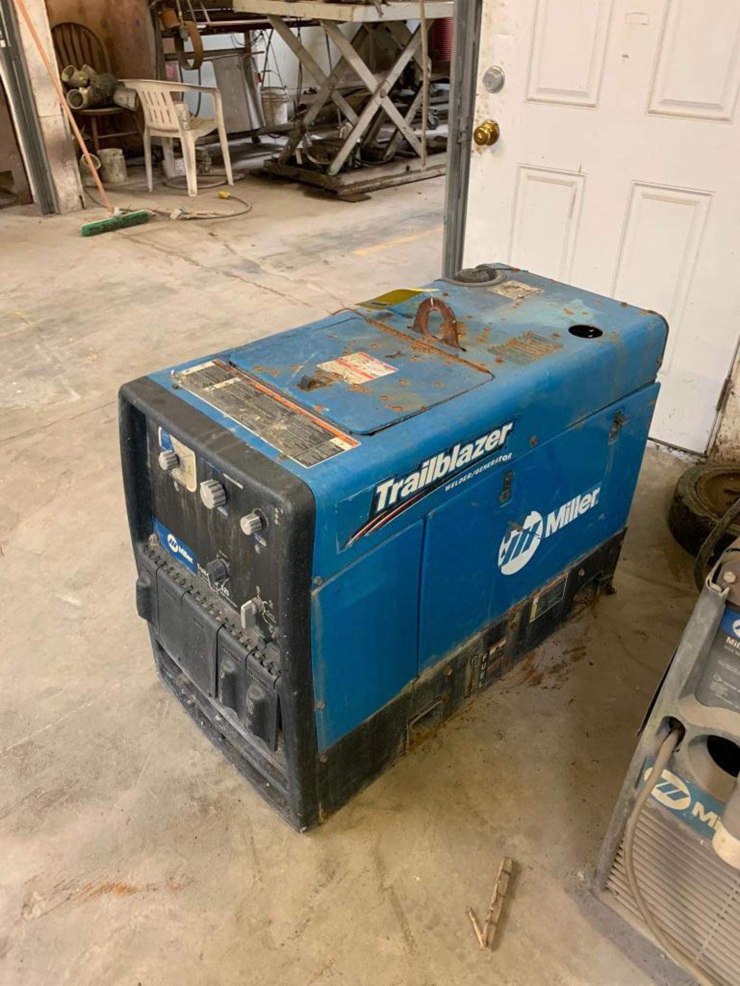 Miller Trailblazer 325 Welder/Generator, Gasoline, DC Welder, 12,000-Watt Generator, S/N MF380821R - Image 3 of 3