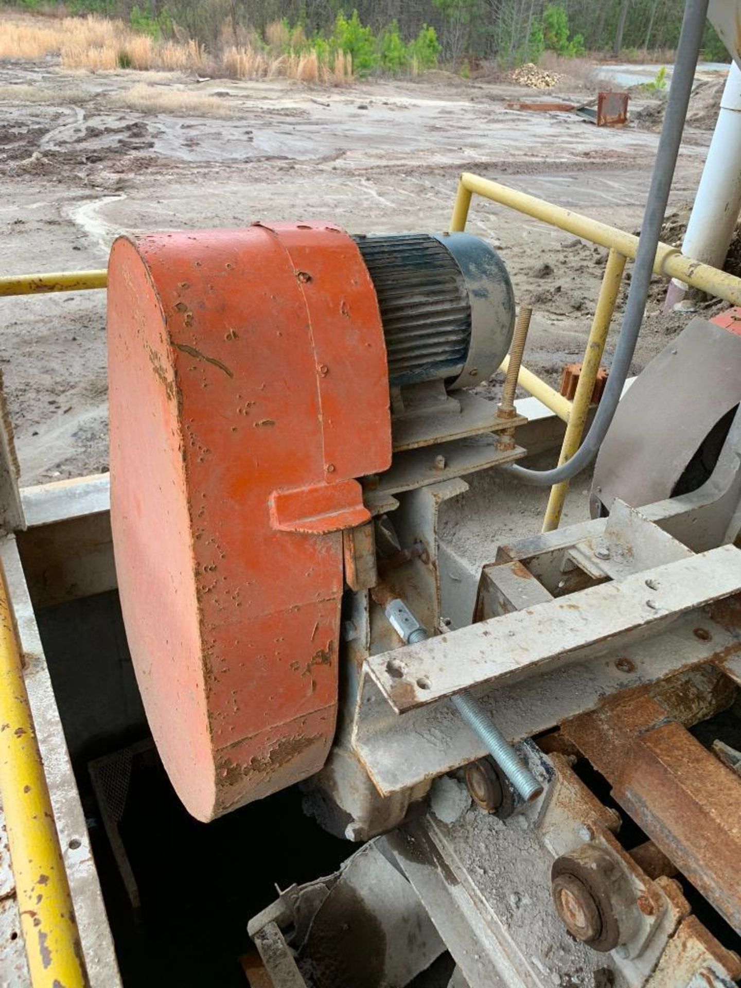 Aggregate Crusher - Image 4 of 6