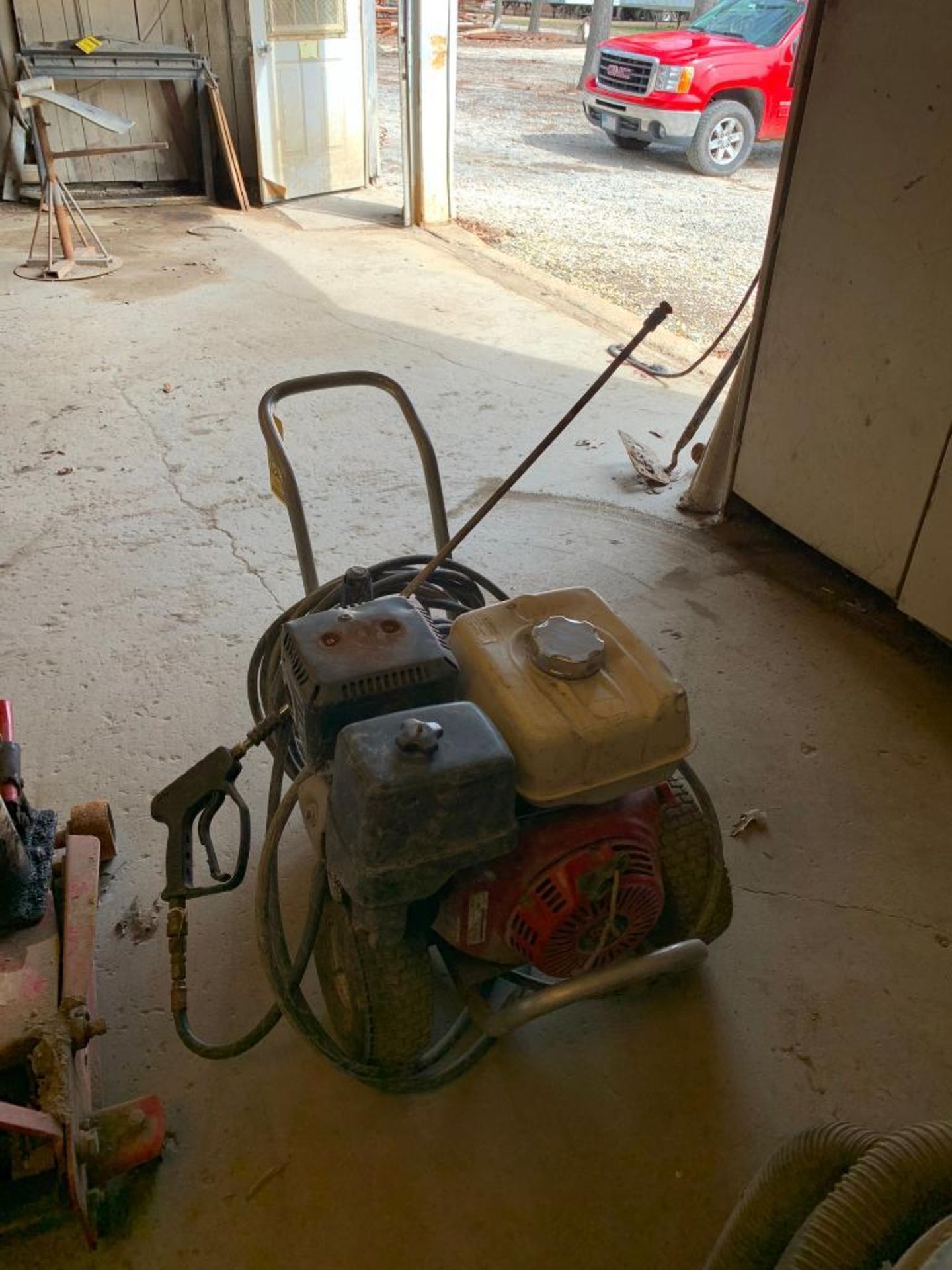 Honda Gas Powered Pressure Washer - Bild 2 aus 2