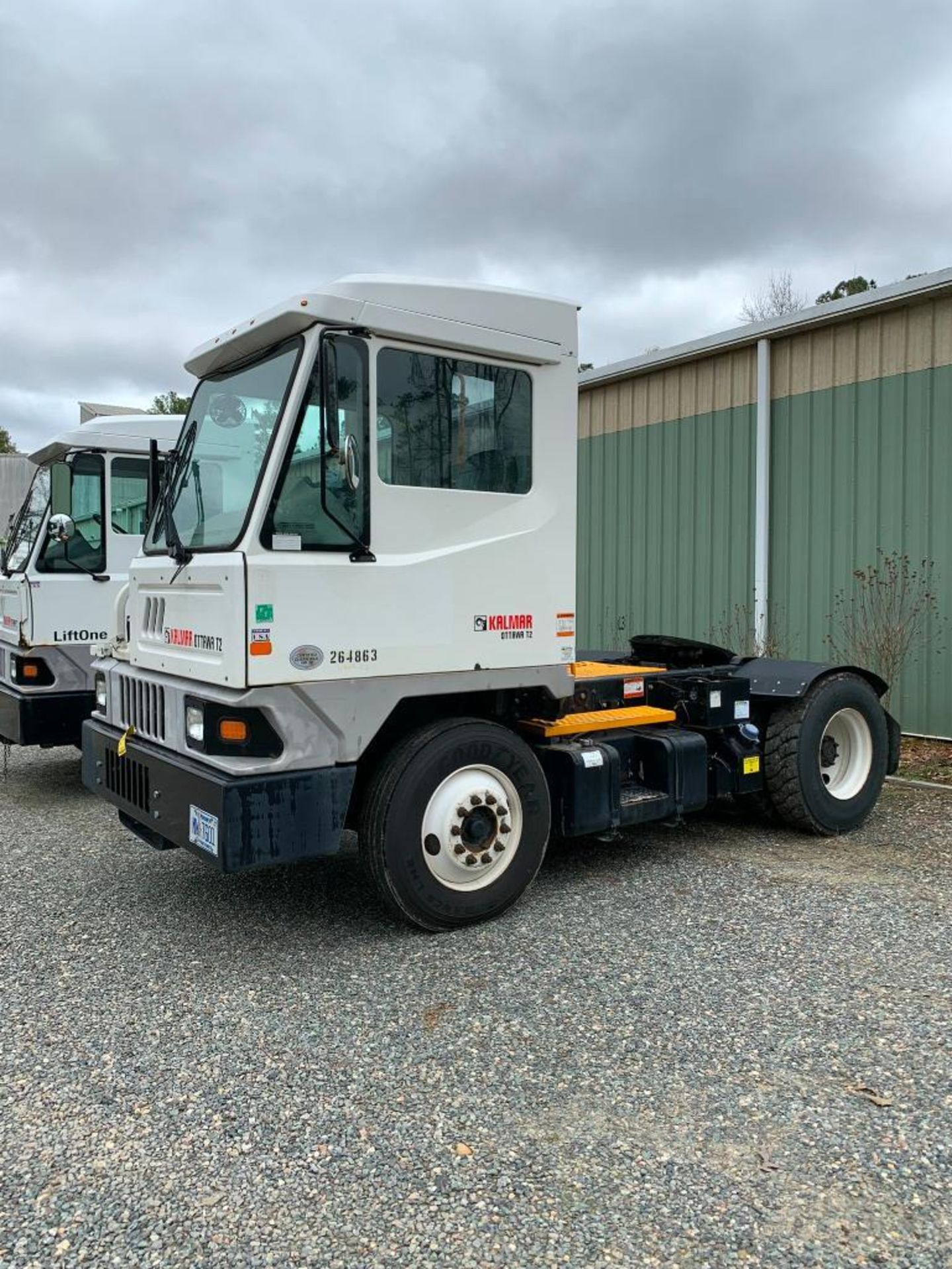 2016 Kalmar Ottawa T2 4x2 Spotter Truck, Model T2 4X2, S/N 341839, 15,679 Hours, 13,000 Miles (Runs - Image 3 of 11