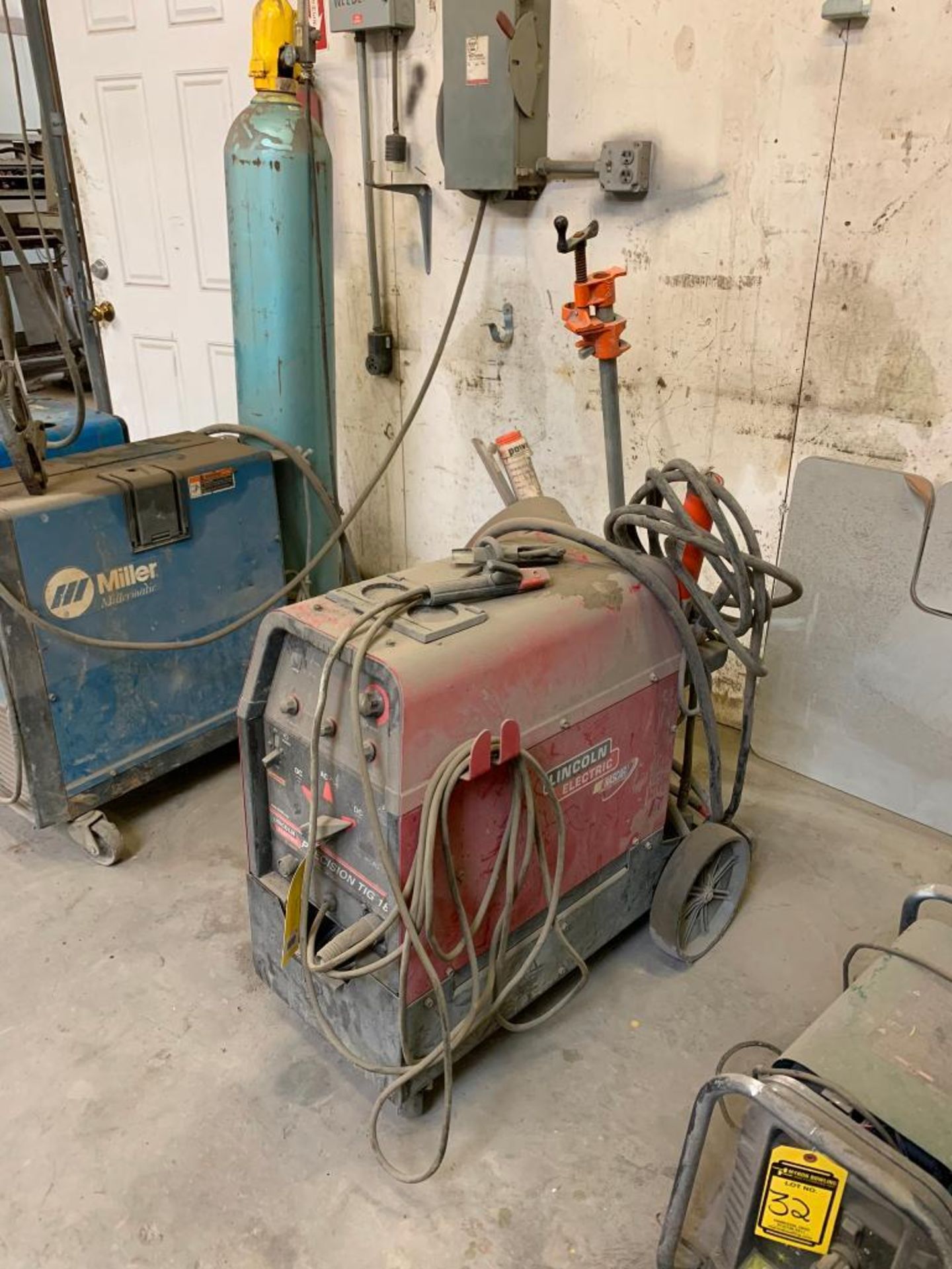 Lincoln Electric Precision Tig 185 Welder - Image 3 of 3