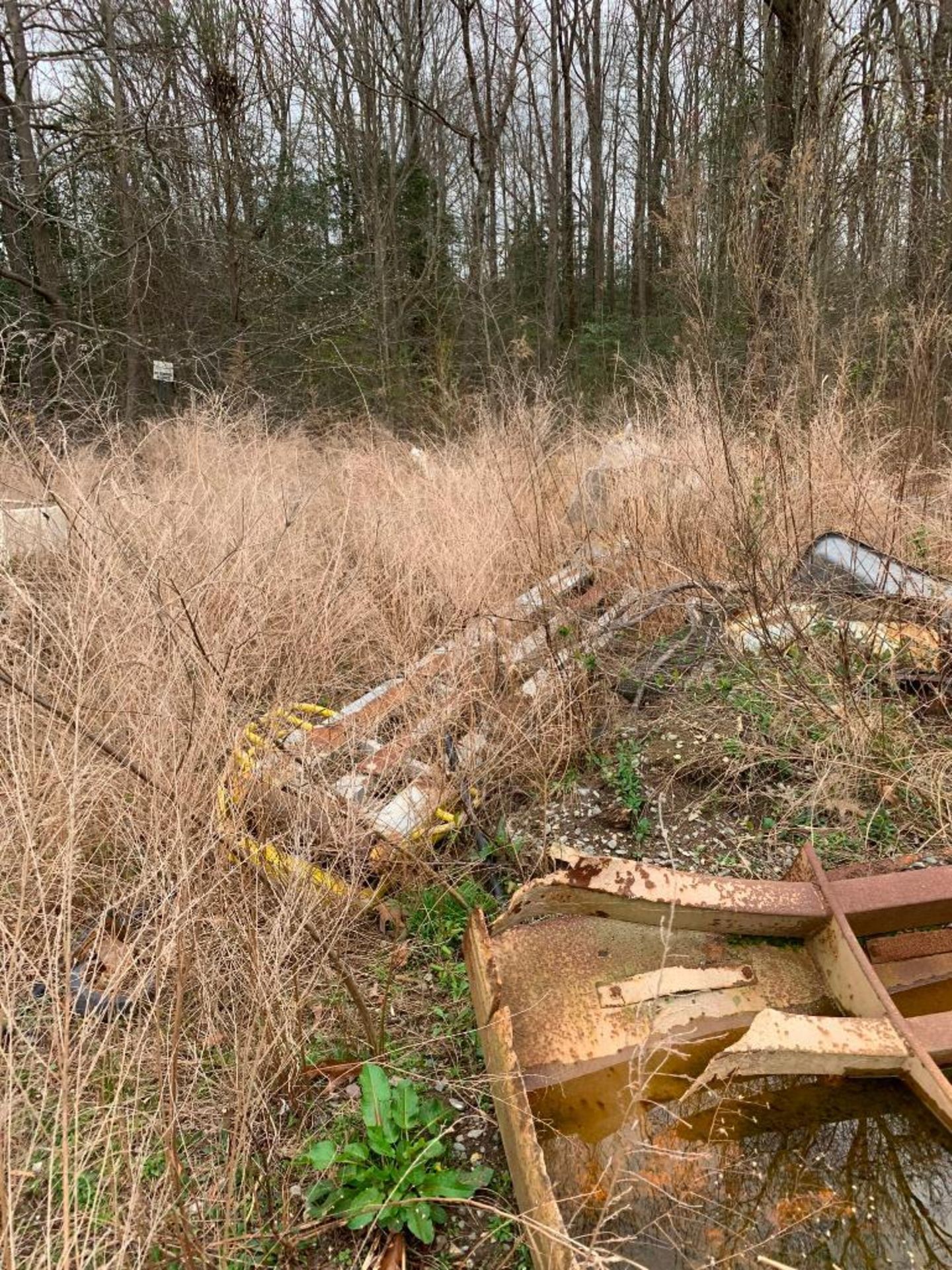 Scrap Content Along Woodline: (3) Sheds, Ducting, Terex Machine Part, Drag Line Bucket, Siding, Rota - Image 18 of 31