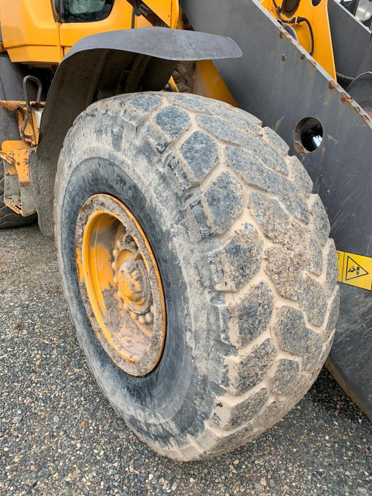 2015 Volvo L70H Wheel Loader, Engine Model: D6J, 154-HP, 102" W Volvo Bucket, Pin: VCE070HT0S622347, - Image 11 of 17