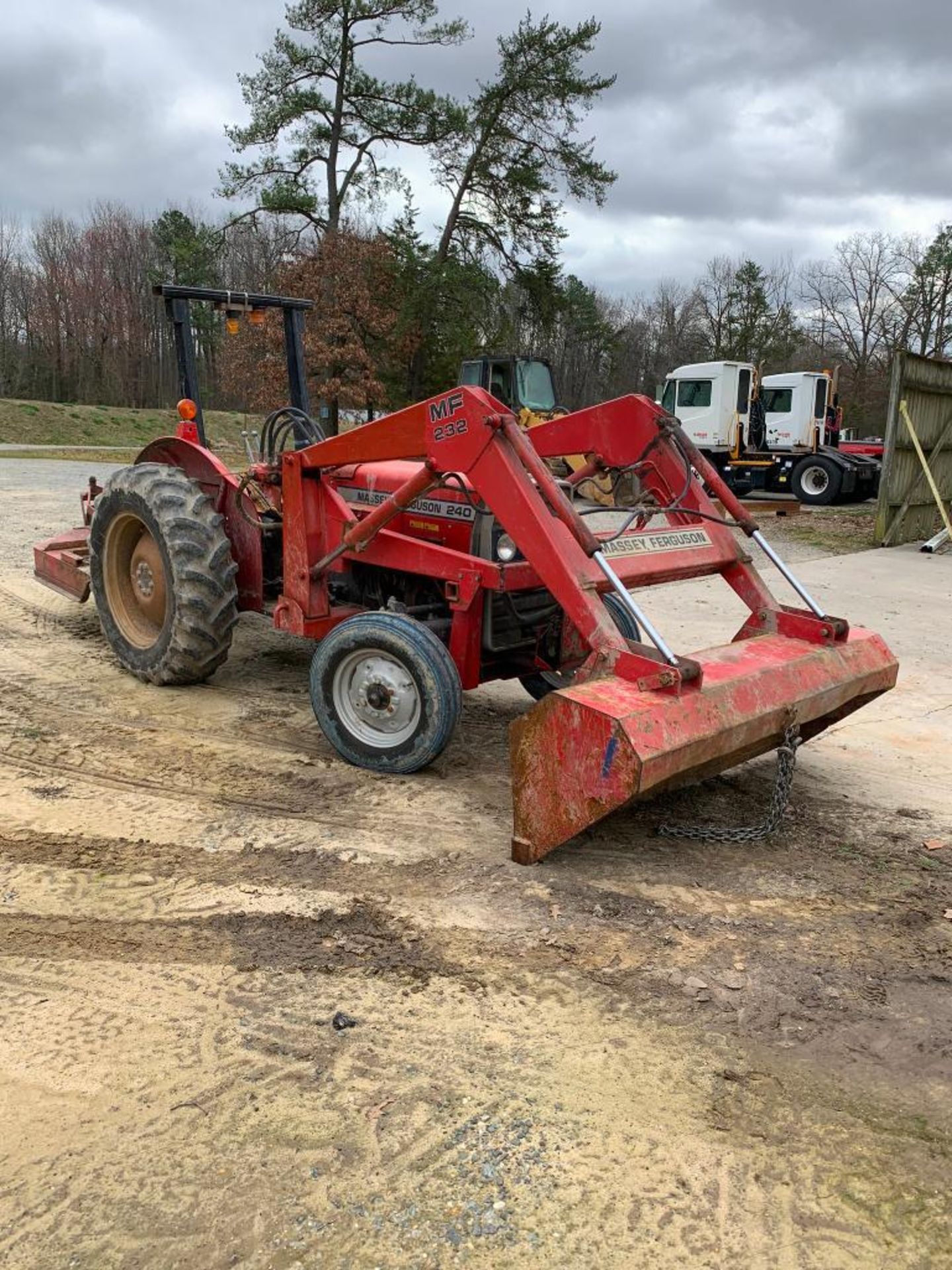 Massey Ferguson 240 Tractor, Model 240, 2 Wheel Drive, 6' Bucket, Bush Hog, S/N P45339, 625 Hours, R - Image 2 of 11