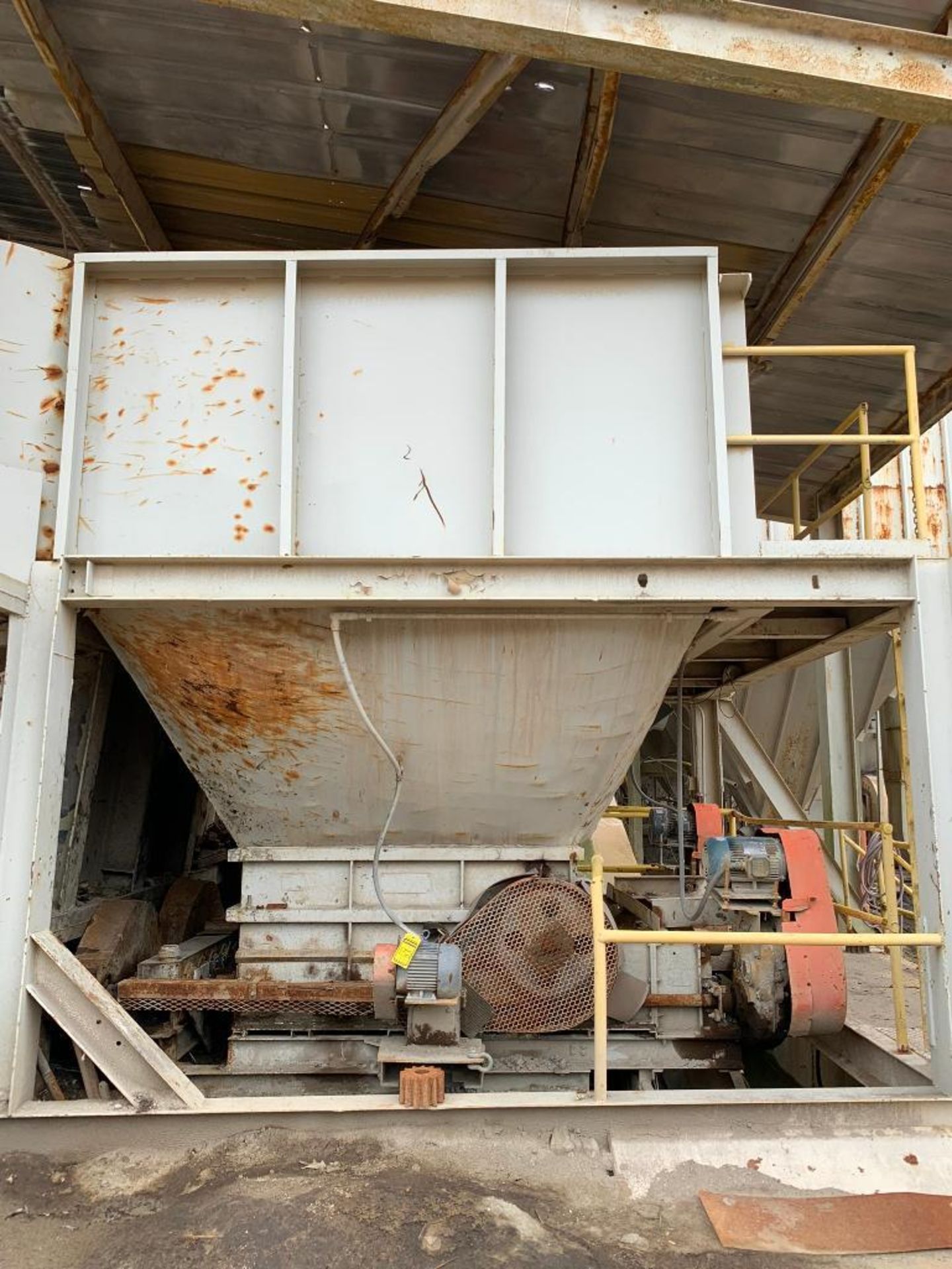 Aggregate Crusher - Image 5 of 6