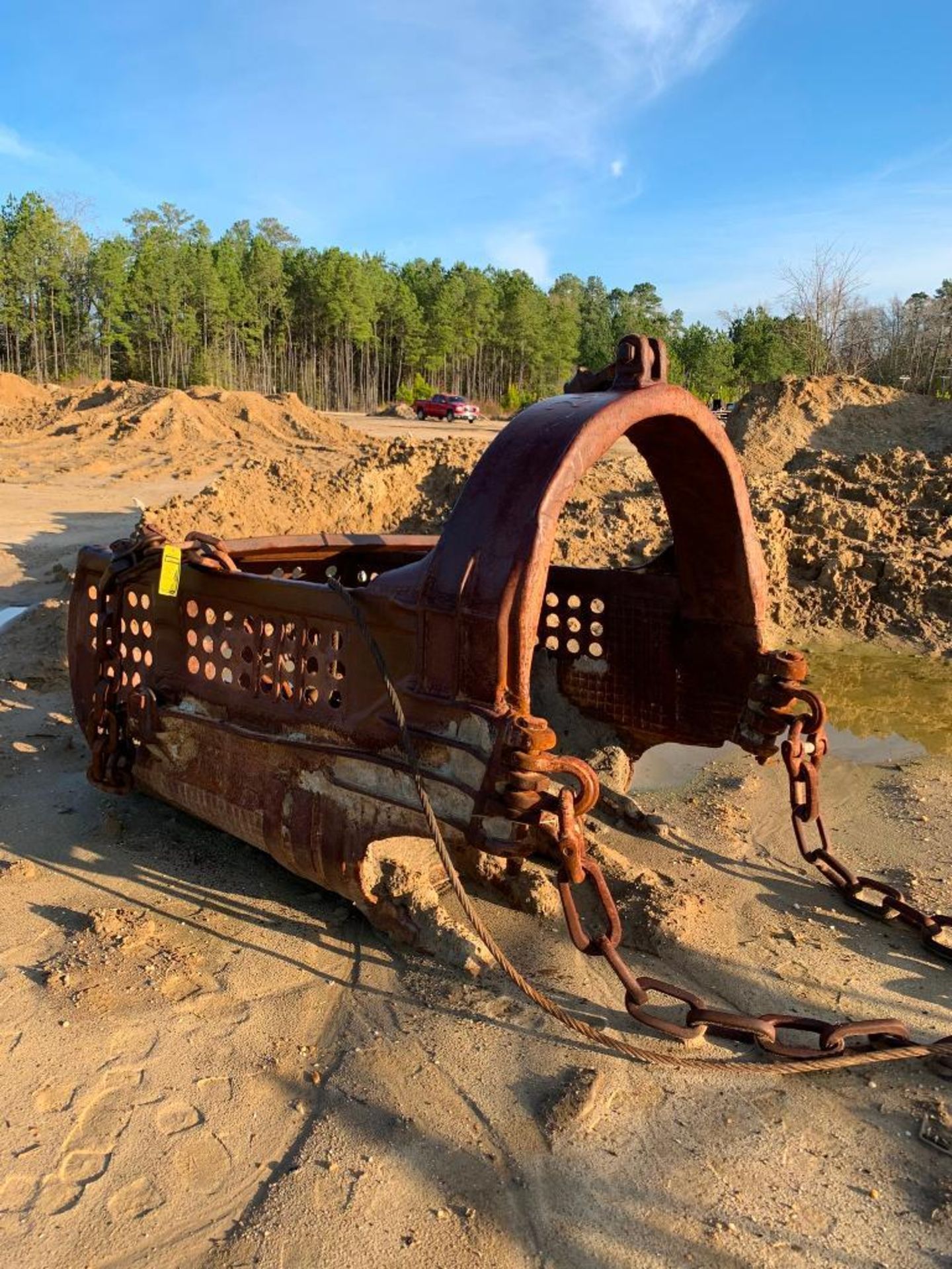 Henrix Drag Line Bucket, 55" W X 84" D (Location: Dusty Rd., Walkerton, VA 23177)