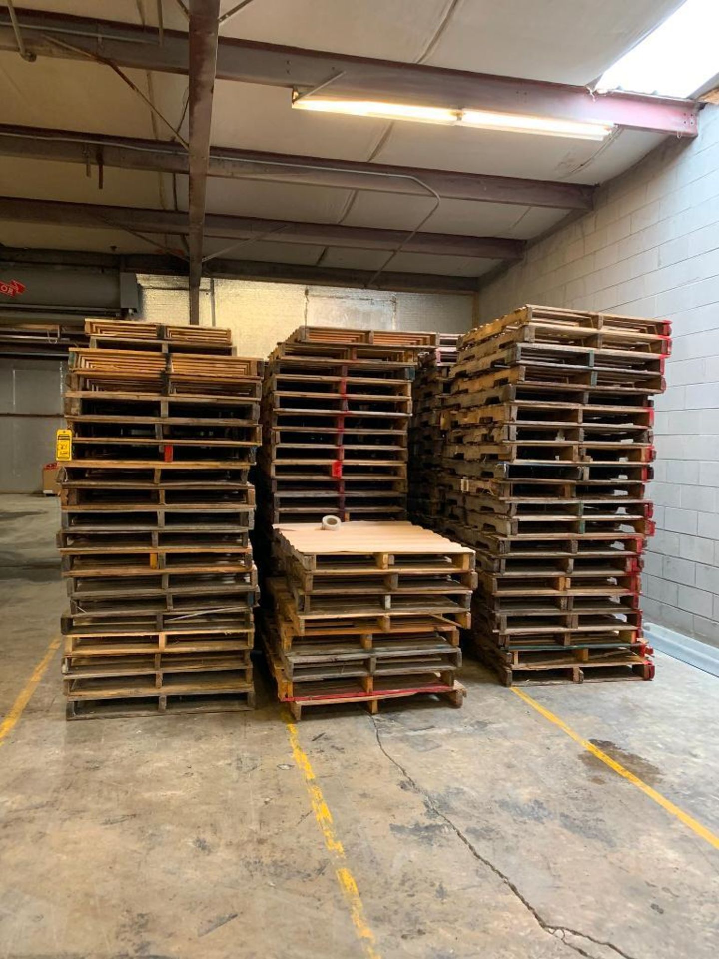 (334) Approx. Pallets - Image 2 of 3
