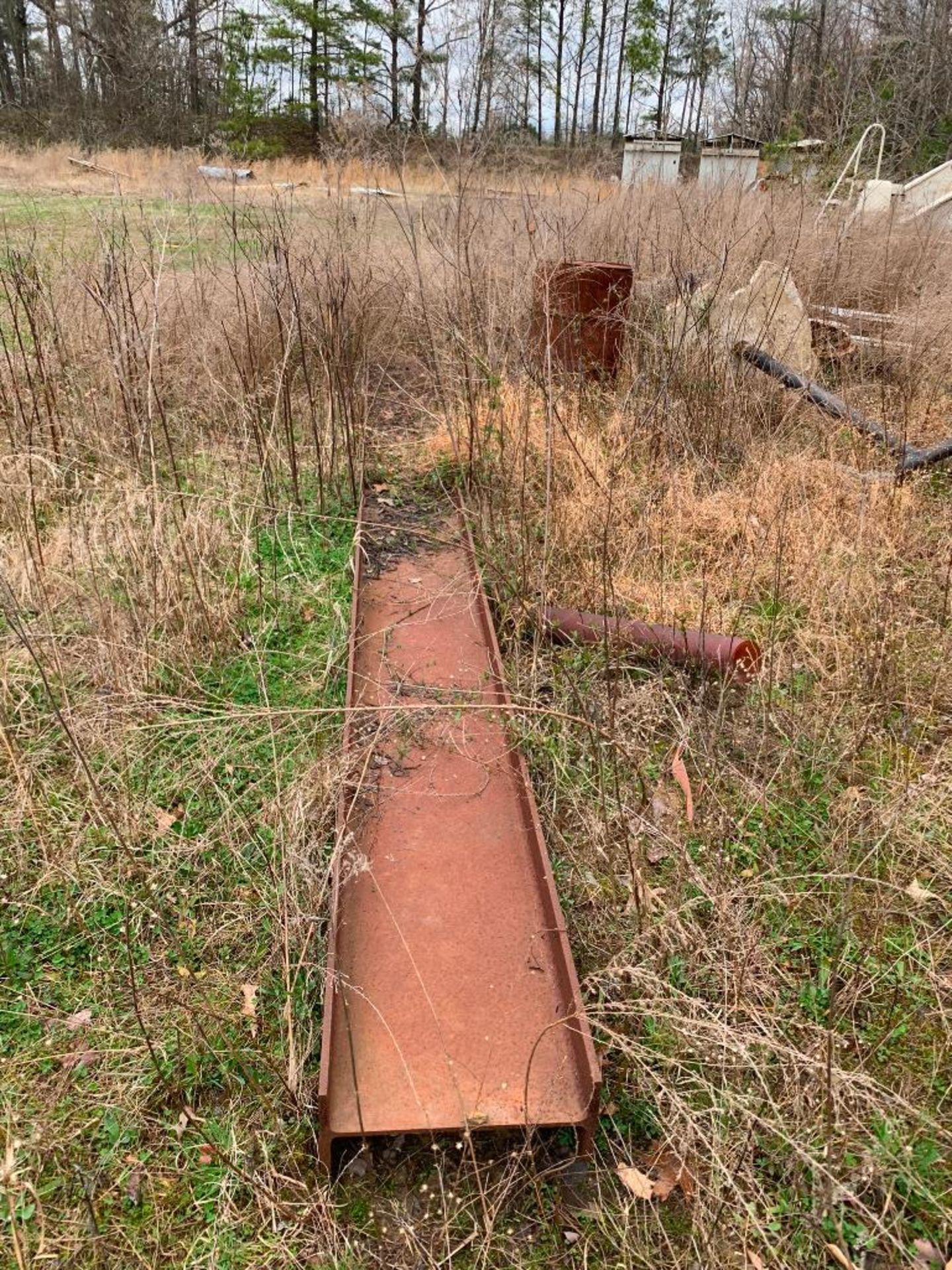 Scrap Content Along Woodline: (3) Sheds, Ducting, Terex Machine Part, Drag Line Bucket, Siding, Rota - Image 15 of 31