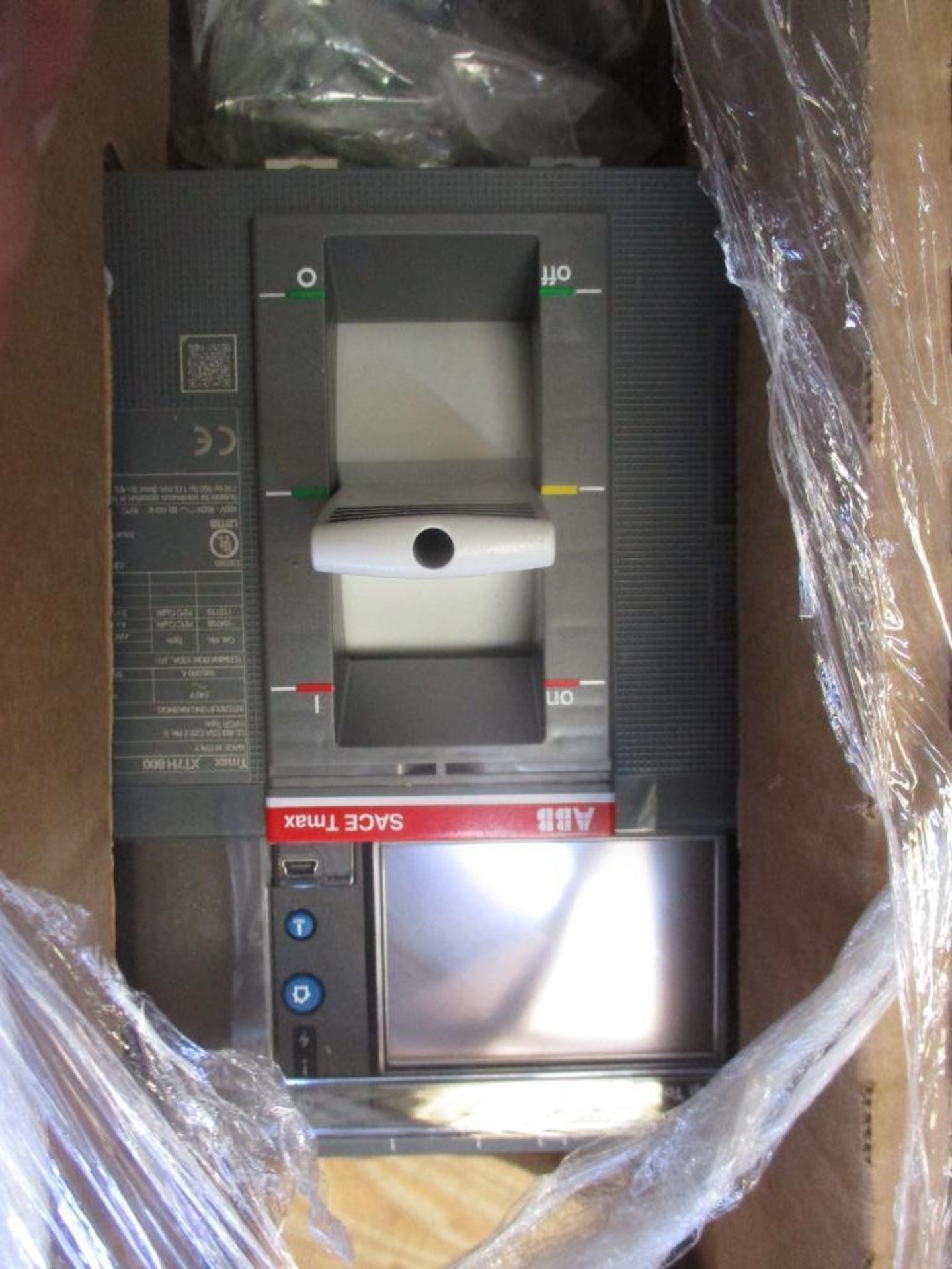 ABB 800 AMP Circuit Breaker, SACE TMAX XT7 H 800, EKIP Touch Measuring LSI 3-Pole (New in Box)