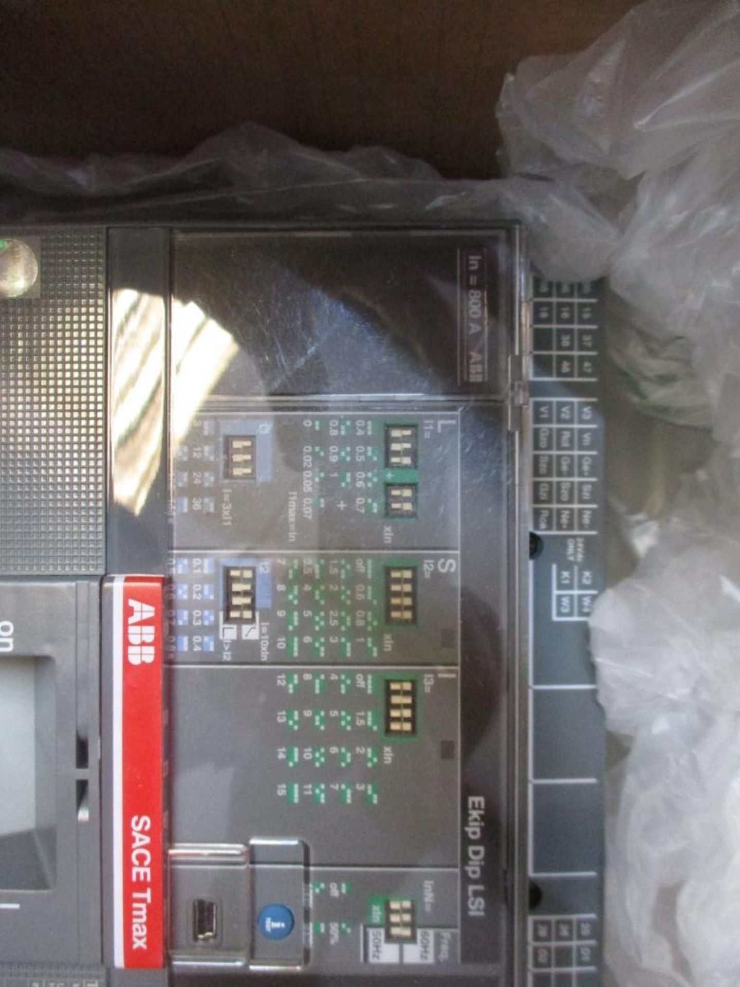 ABB 800 AMP Circuit Breaker, SACE TMAX XT7 S 800, EKIP Dip LSI, 3-Pole (New in Box) - Image 2 of 4