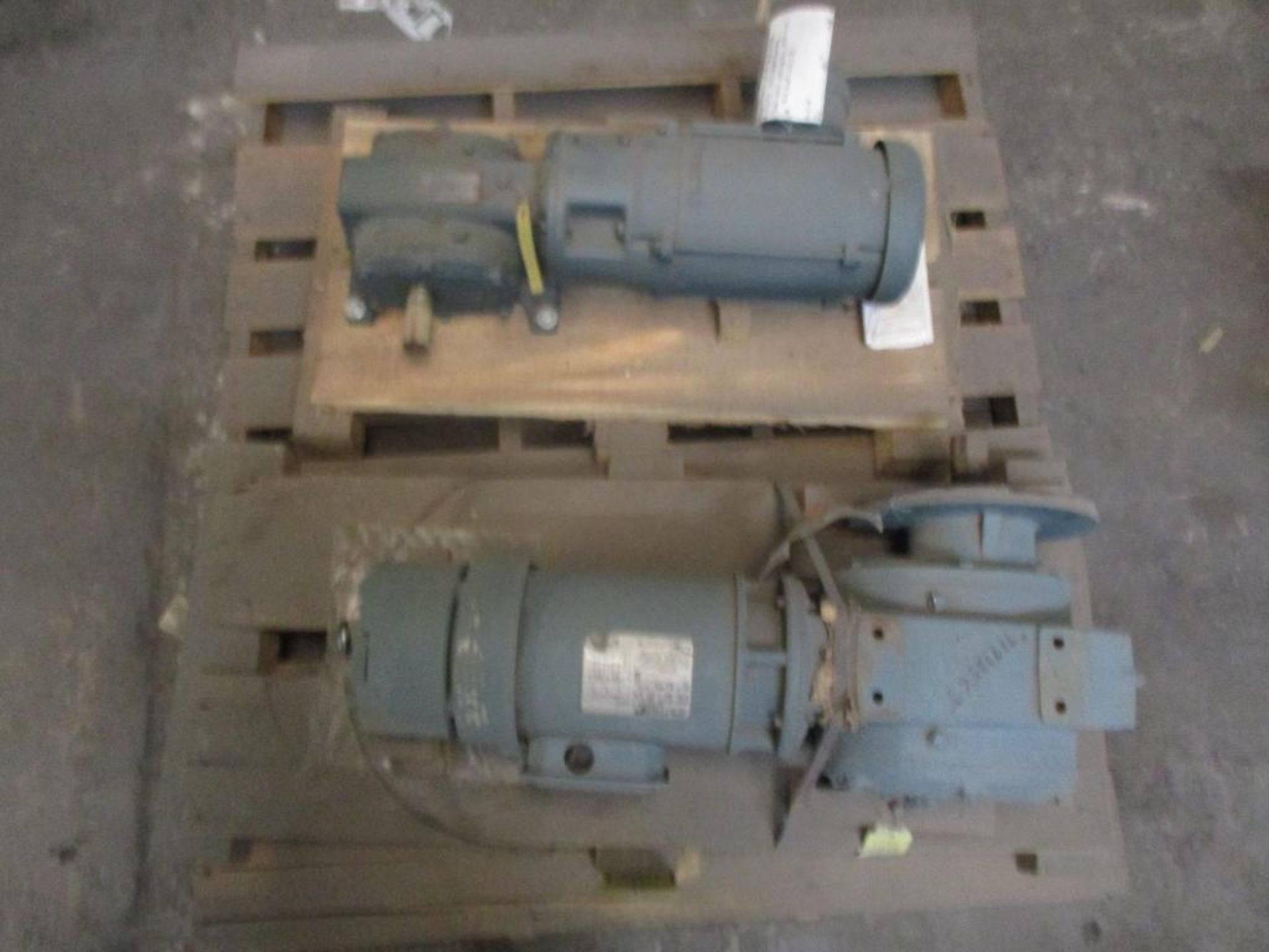 (2) Dodge/Reliance Gearmotors; (1) .5 HP, Ratio: 240, (1) 3/4 HP, Ratio: 240 (New) - Image 2 of 4