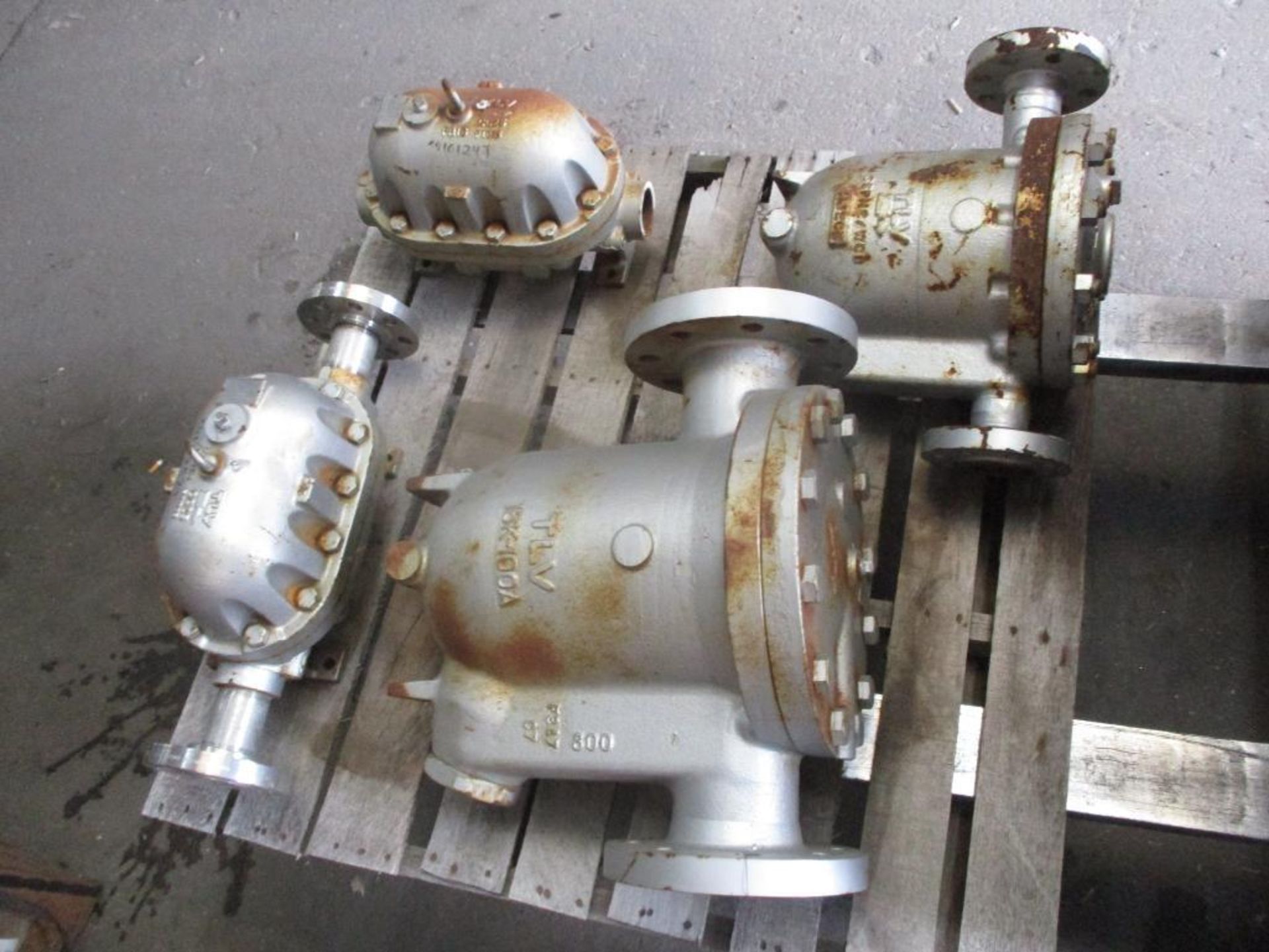 (4) TLV Steam Traps; (1) 4", (3) 2"