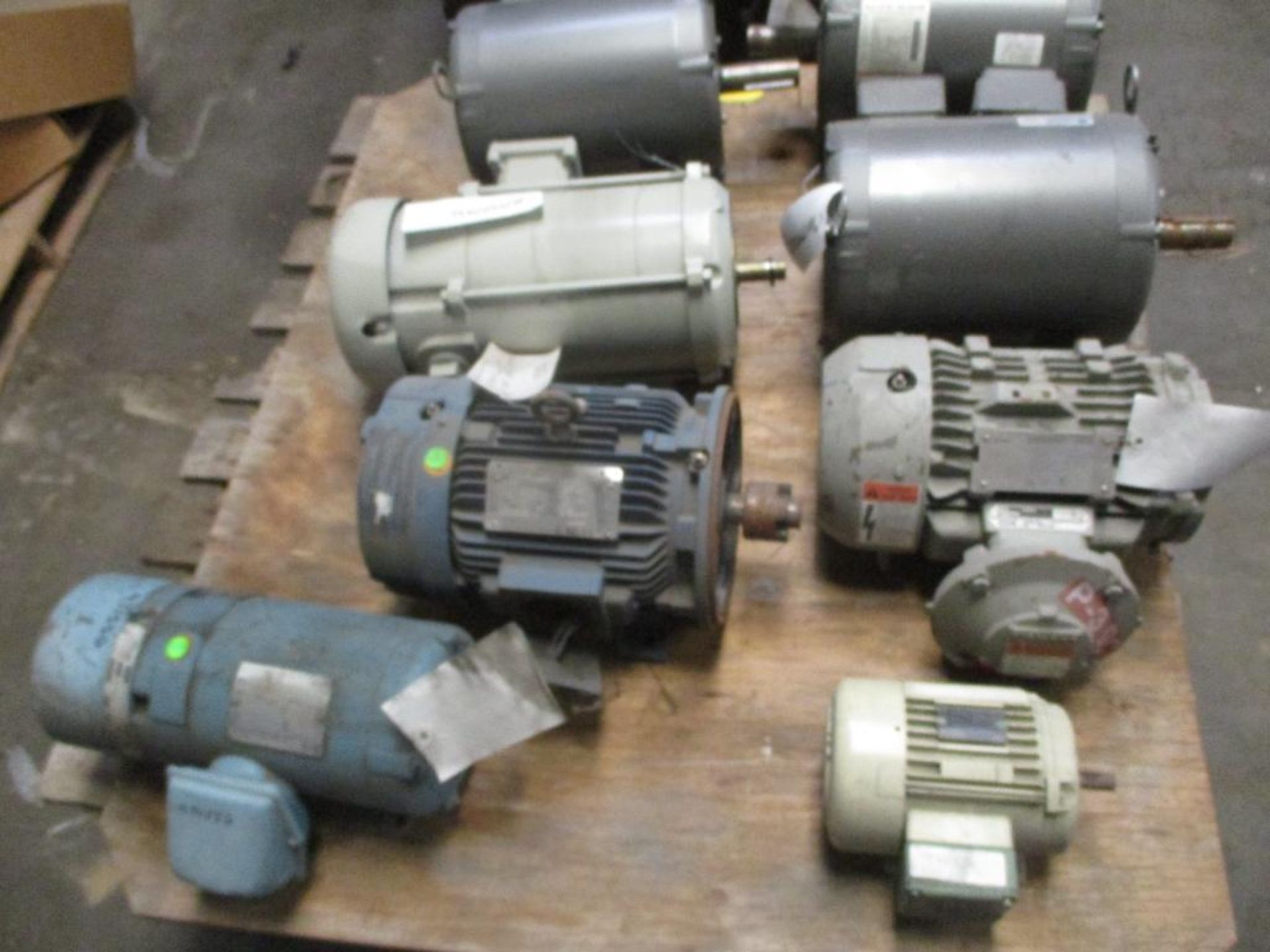 (8) Motors; (3) Baldor, 7-1/2 HP, 200 V, 1770 RPM, Siemens 2 HP & 3HP, & More - Image 3 of 4