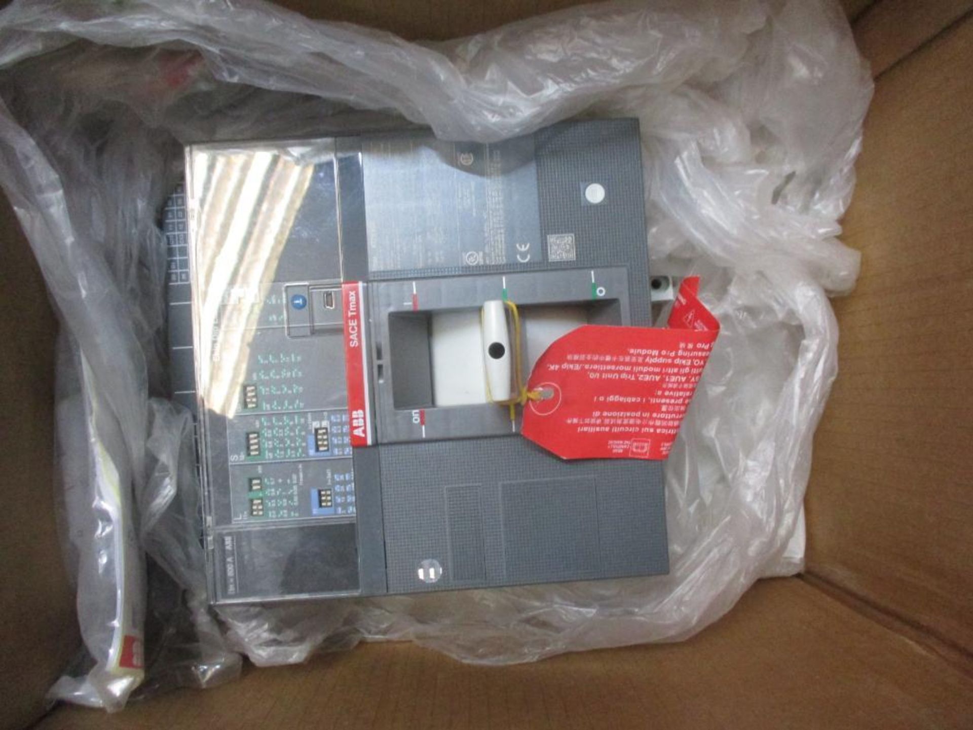 ABB 800 AMP Circuit Breaker, SACE TMAX XT7 S 800, EKIP Dip LSI, 3-Pole (New in Box)