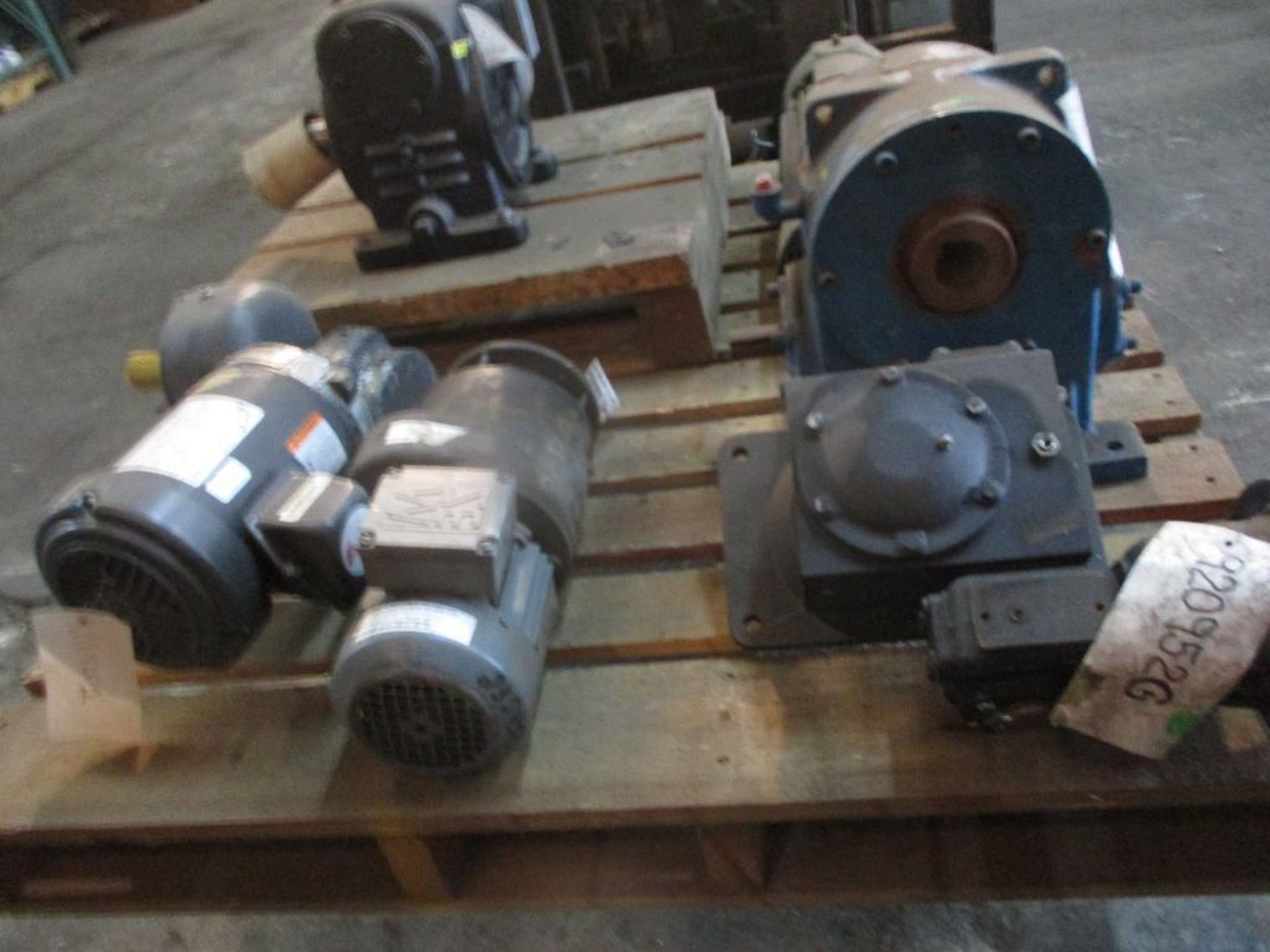Pallet of Assorted Gear Reducers & Gear Motors - Image 3 of 4