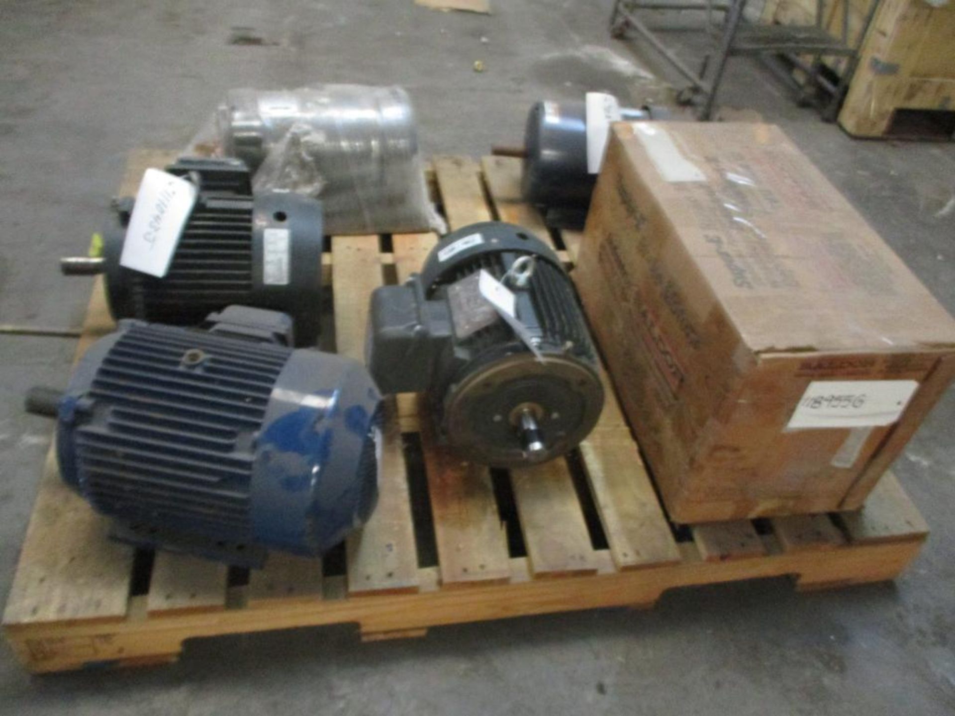 (New) Motors; Marathon 1-1/2 HP, Vickers 3 HP, (2) Toshiba 3 HP, N. American 5 HP, Baldor 1 HP - Image 2 of 4