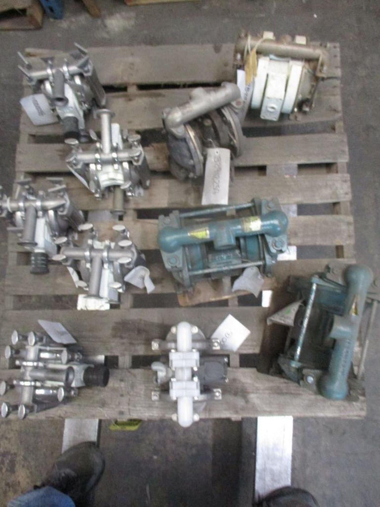 (5) Wilden Pump I SS Diaphragm Pumps, (2) ITT 1" Iron, & More (10) pcs. Total - Bild 2 aus 4