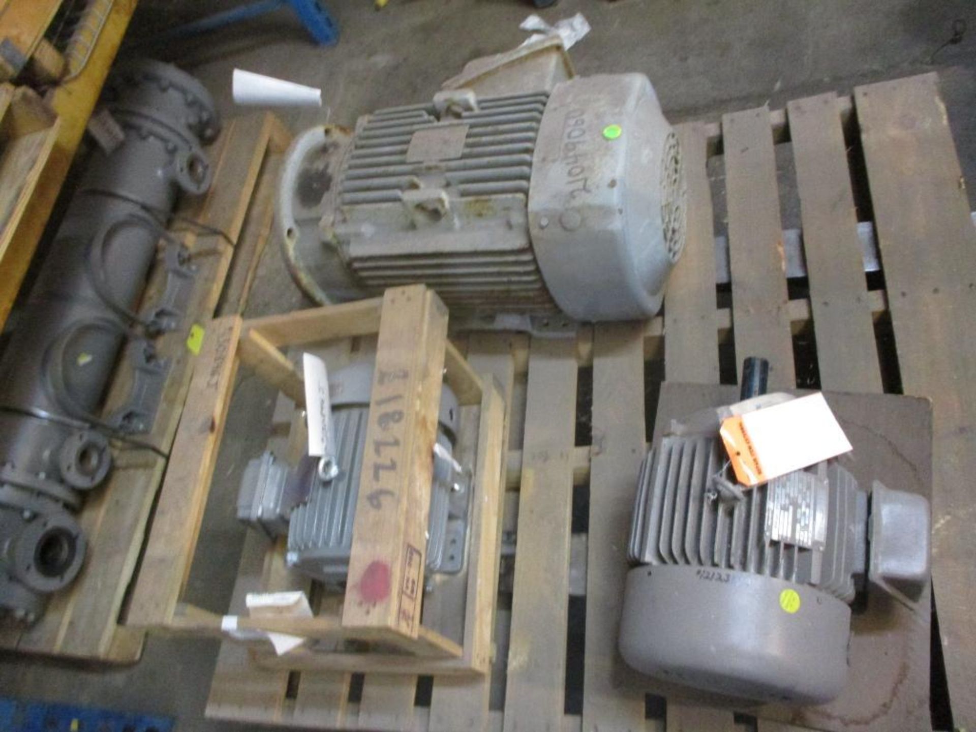 (New) Westinghouse 5HP/184T/230/460V/3480/3PH, (New) Magnetek 7-1/2HP, (Used) GE 25HP Vertical Mount