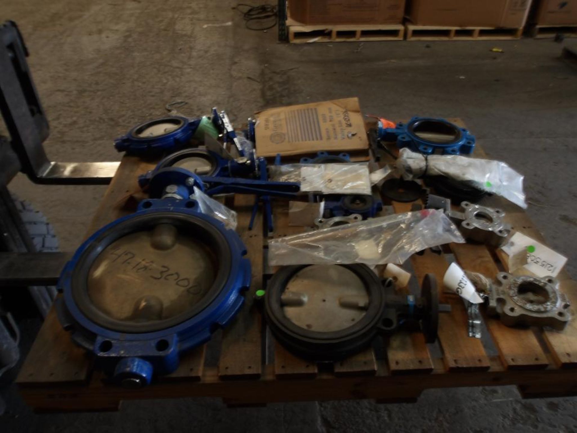 (12) (New) Butterfly Valves, 2", 2-1/2", 3", 6", 4", 12"; Grinnell, FNW, Milwaukee, Dezurik - Image 3 of 4