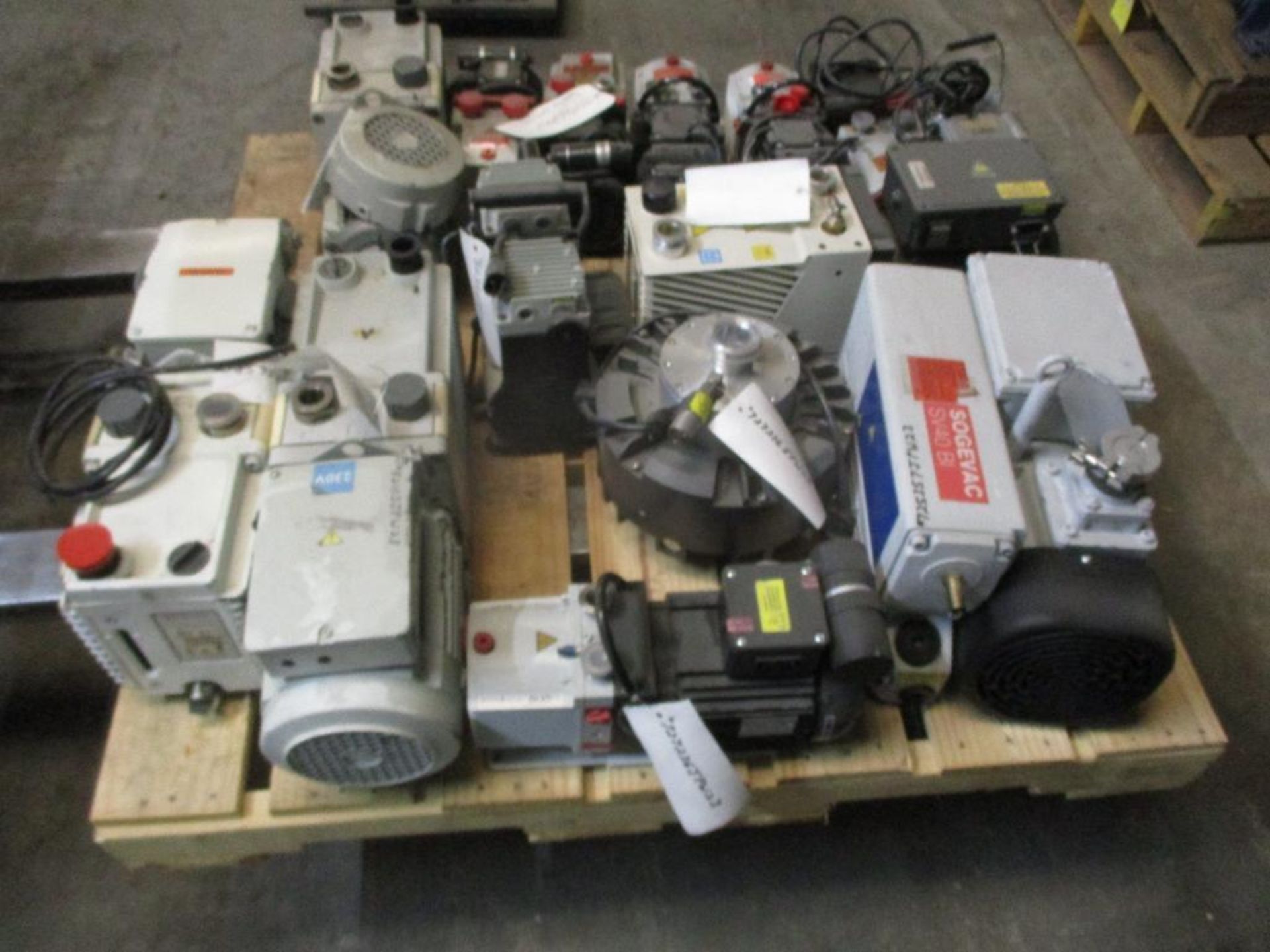 (14) Vacuum Pumps; Pfieffer DV02.5, DV03, Edwards E2M18, Agilent DS402 & More - Image 4 of 4