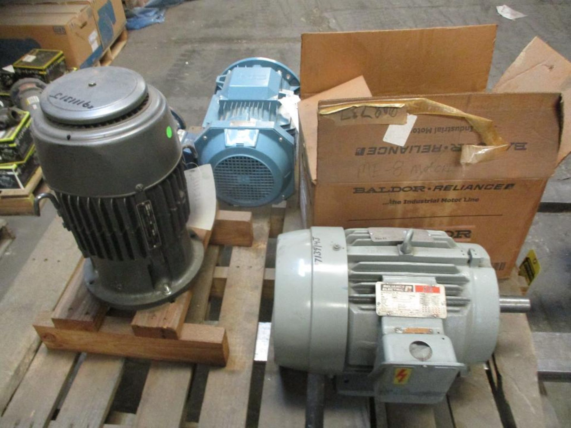 (6) Motors; US 5 HP Vertical Mount, Reliance 10 HP, Reliance 1 HP, Reliance 3 HP, ABB 7.5 KW, & (1) - Image 3 of 4