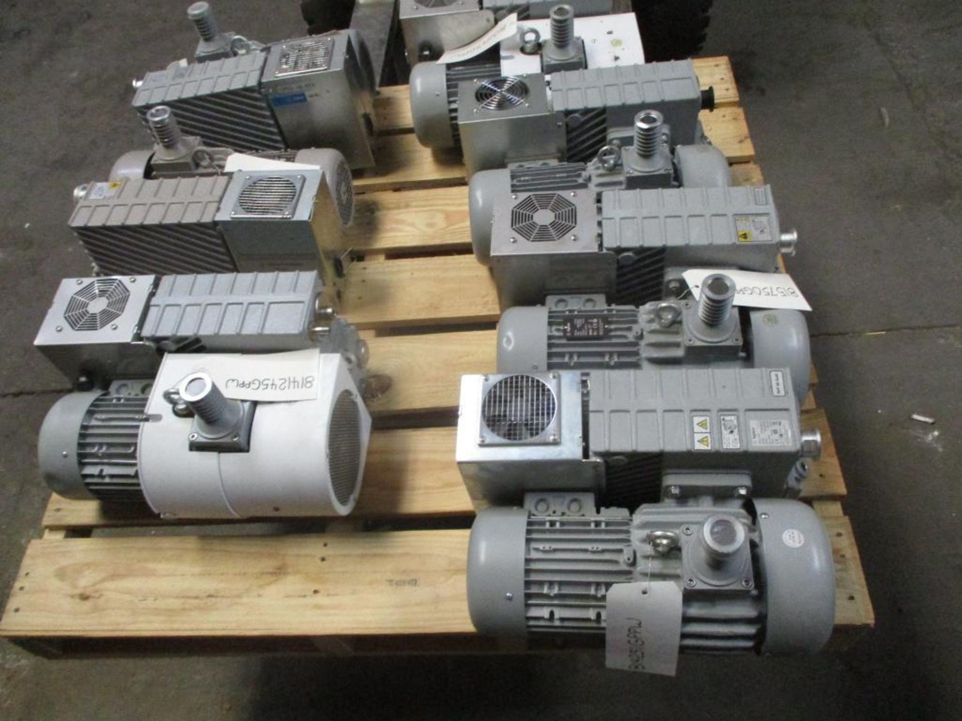 (7) Vacuum Pumps; (6) Agilent MS40+, (1) MS40-S - Image 3 of 4