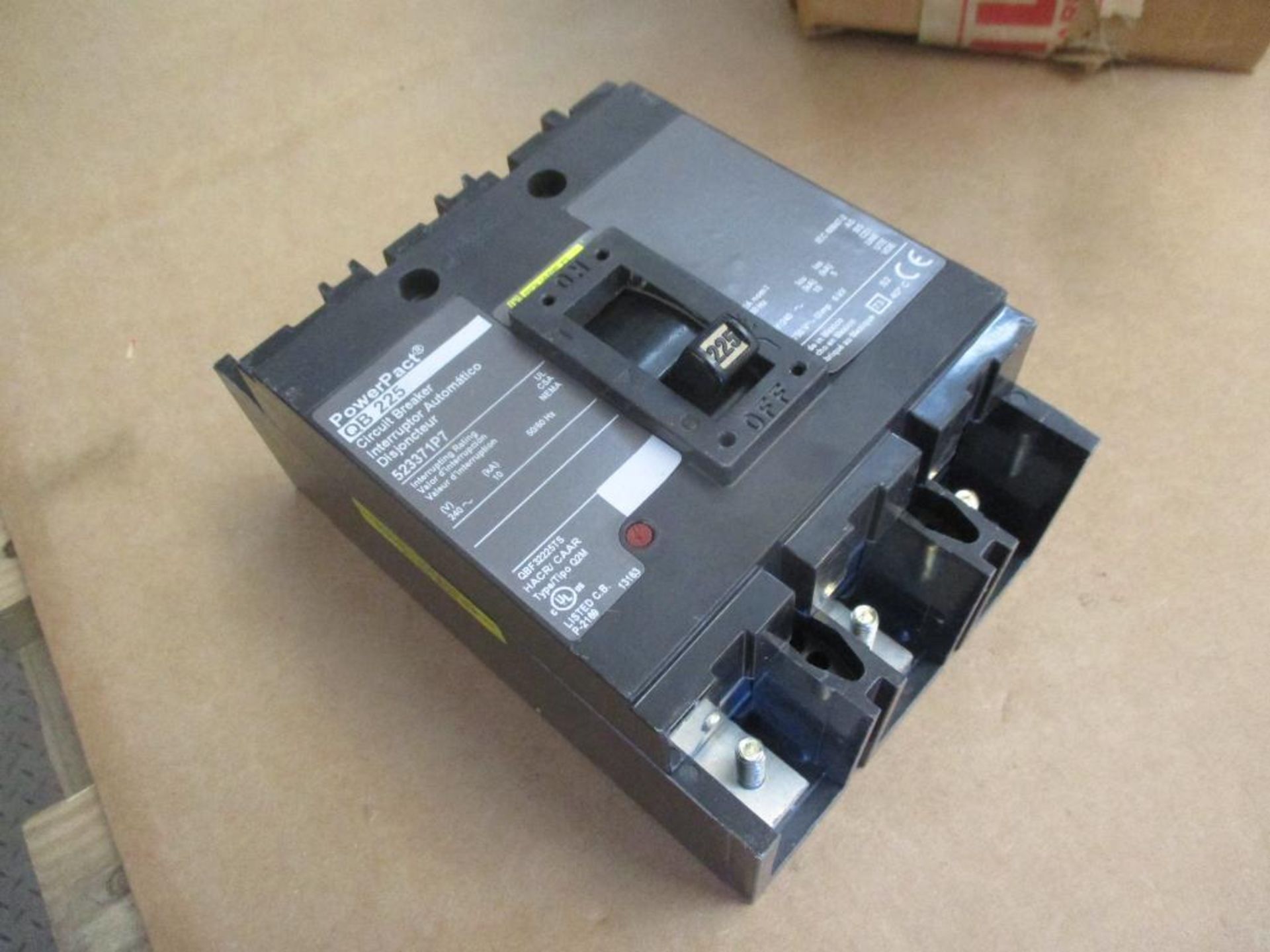 Square D 225 AMP Circuit Breaker, 523371P7, 225A, 3P, 240VAC, PowerPacT QB225 (New in Box) - Image 2 of 4