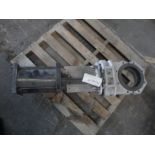 United Conveyor 8" Pneumatic Knife Gate Valve (New)