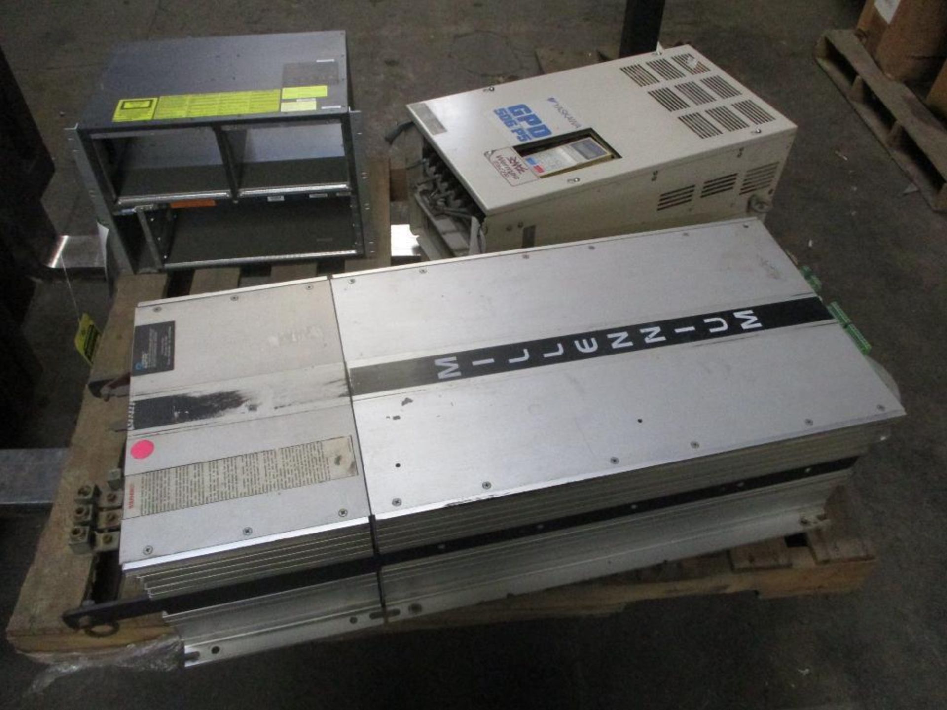 (Used) Yaskawa GPD 506/P5 Drive, Millenium 125 HP Drive, Cisco Cabinet - Image 3 of 4