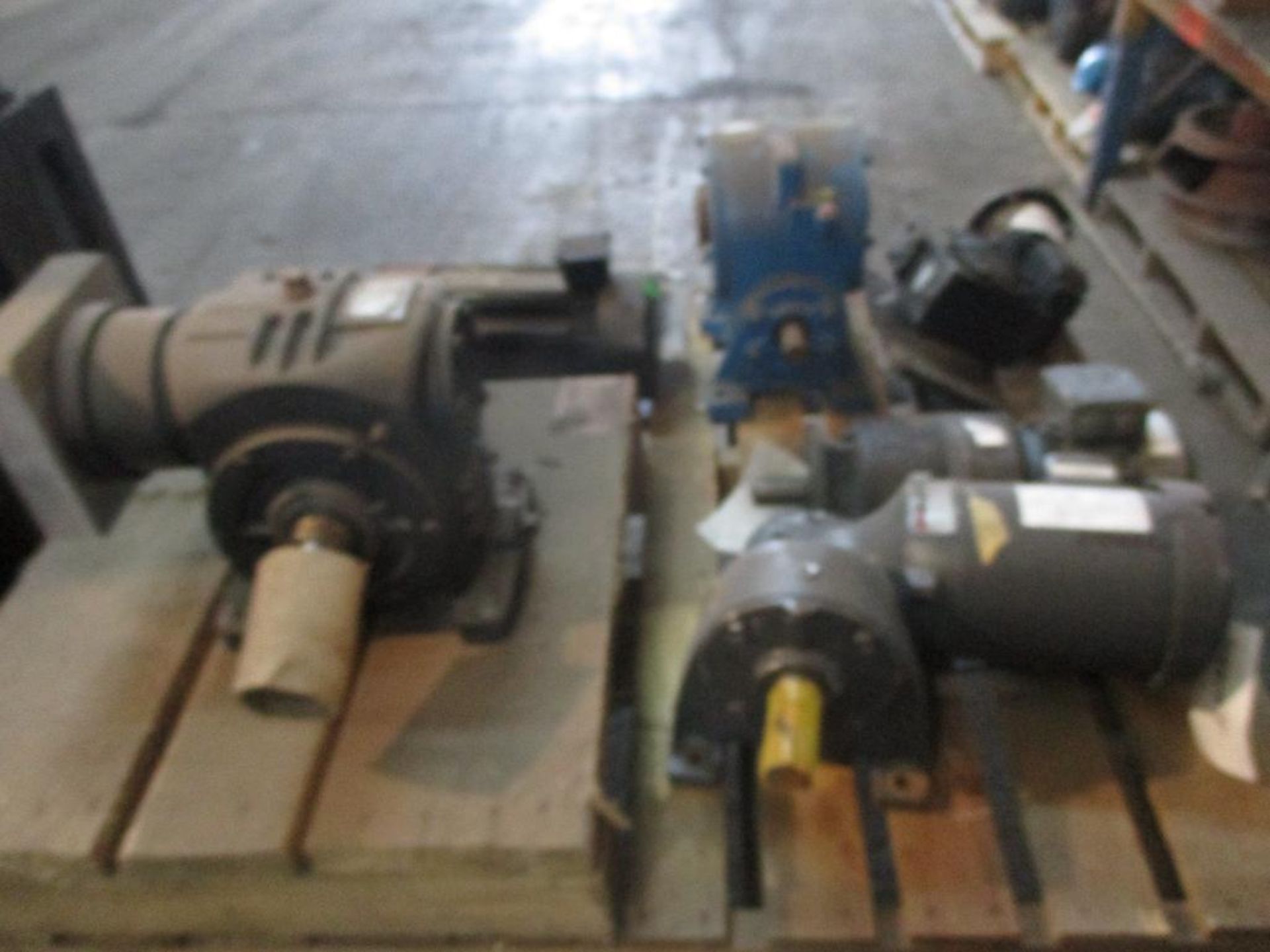 Pallet of Assorted Gear Reducers & Gear Motors - Image 4 of 4