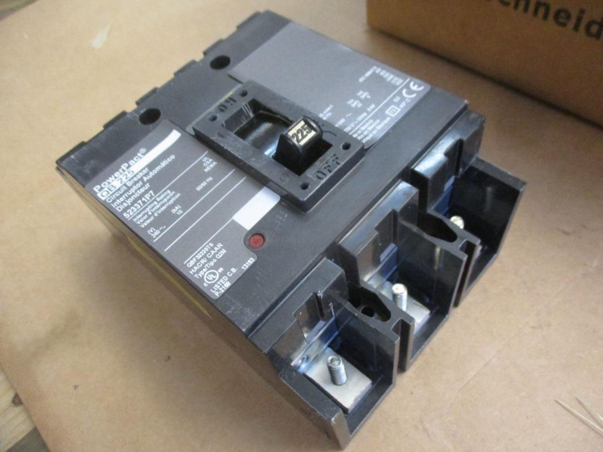 Square D 225 AMP Circuit Breaker, 523371P7, 225A, 3P, 240VAC, PowerPacT QB225 (New in Box) - Image 2 of 4