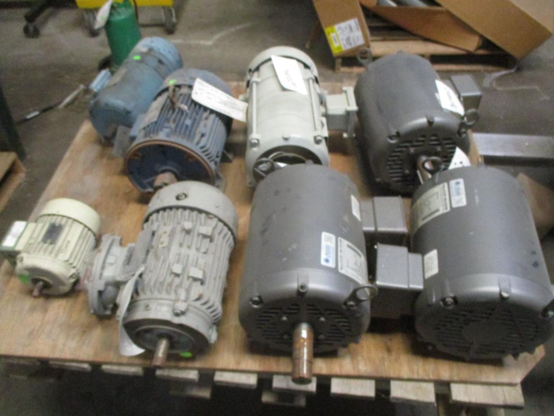 (8) Motors; (3) Baldor, 7-1/2 HP, 200 V, 1770 RPM, Siemens 2 HP & 3HP, & More - Image 2 of 4