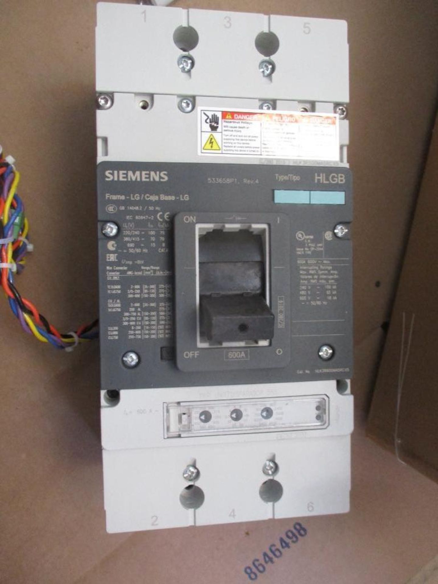 Siemens 600 AMP Circuit Breaker, 533658P1, 600A, 3-P, ETU LI 3AS+48VDC ST+WP, 65KA @ 480V, HLGB (New