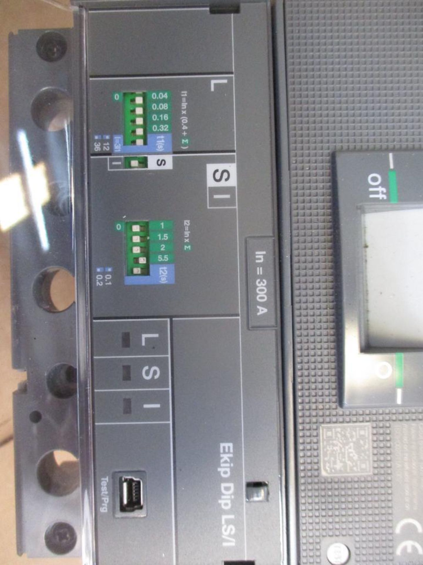 ABB 400 AMP Circuit Breaker, SACE TMAX XT5 N 400, EKIP Dip LSI 3-Pole (New in Box) - Bild 2 aus 4