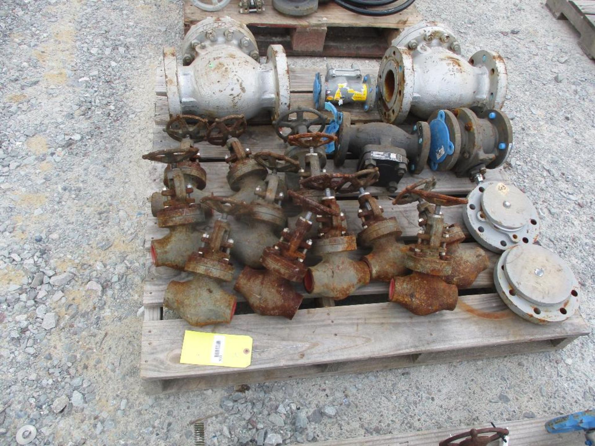 (1) Pallet of Valves - Image 2 of 4