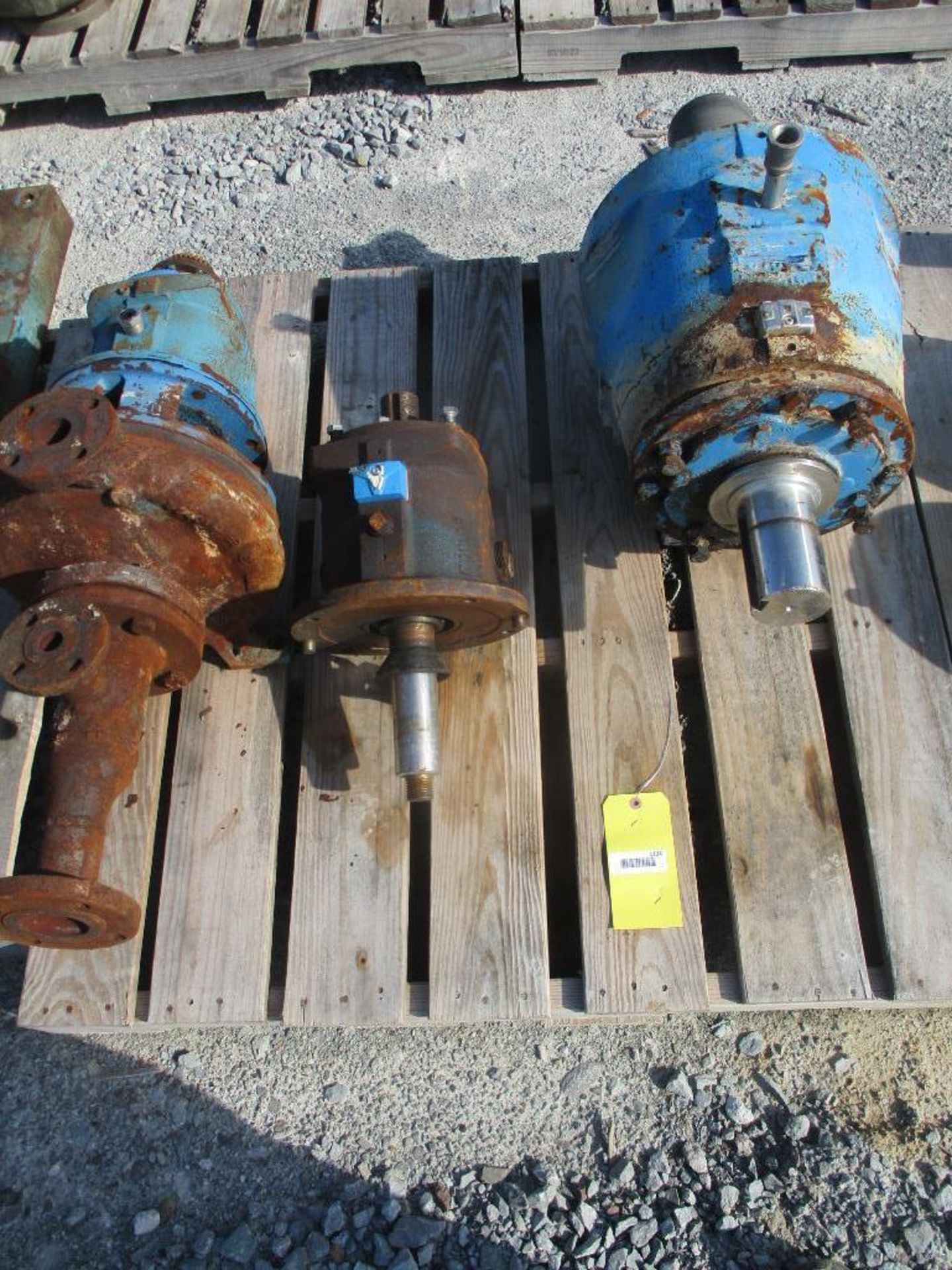 (3) Goulds Pumps