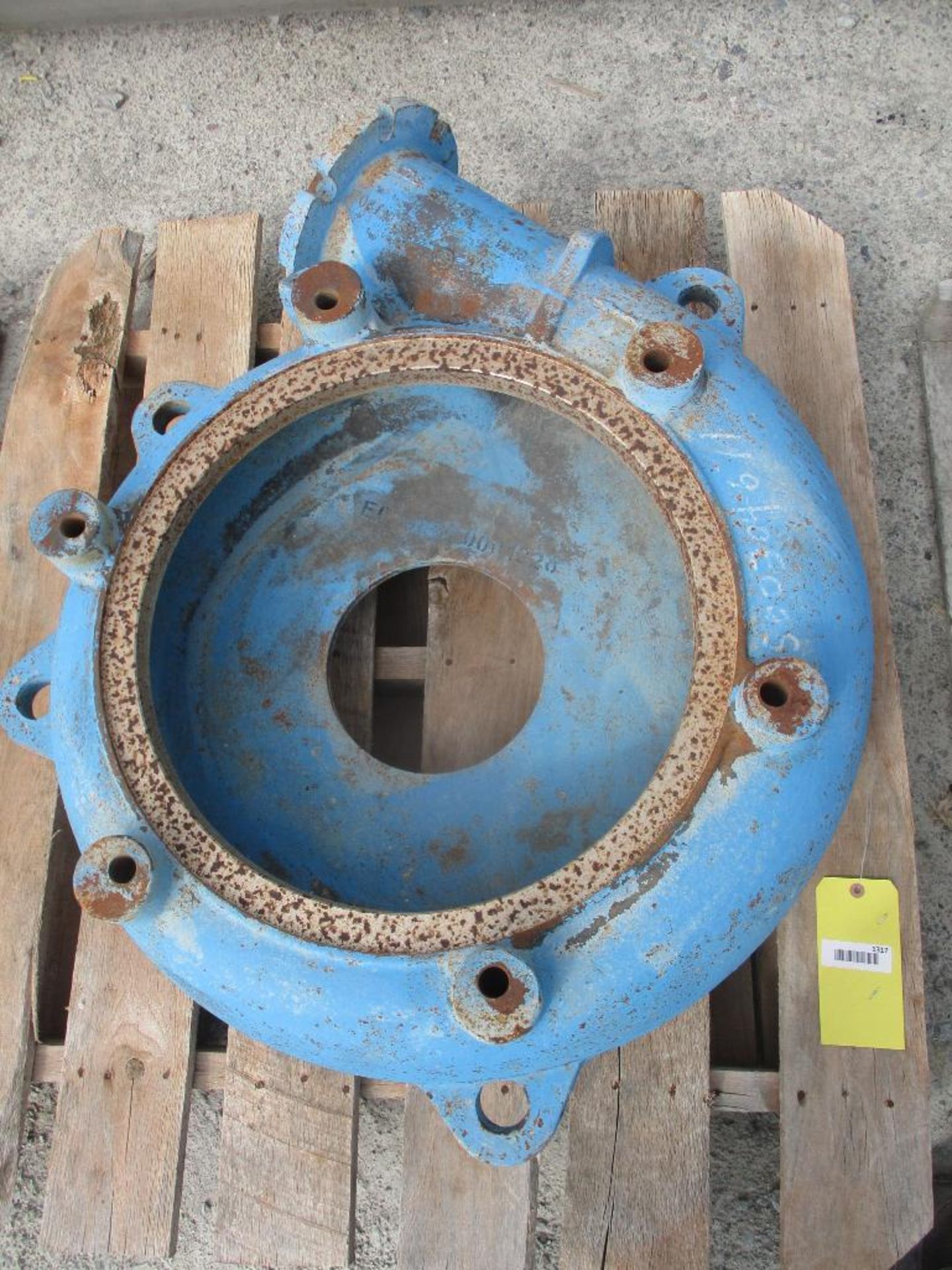 (1) Pallet of Goulds Slurry Pump Parts