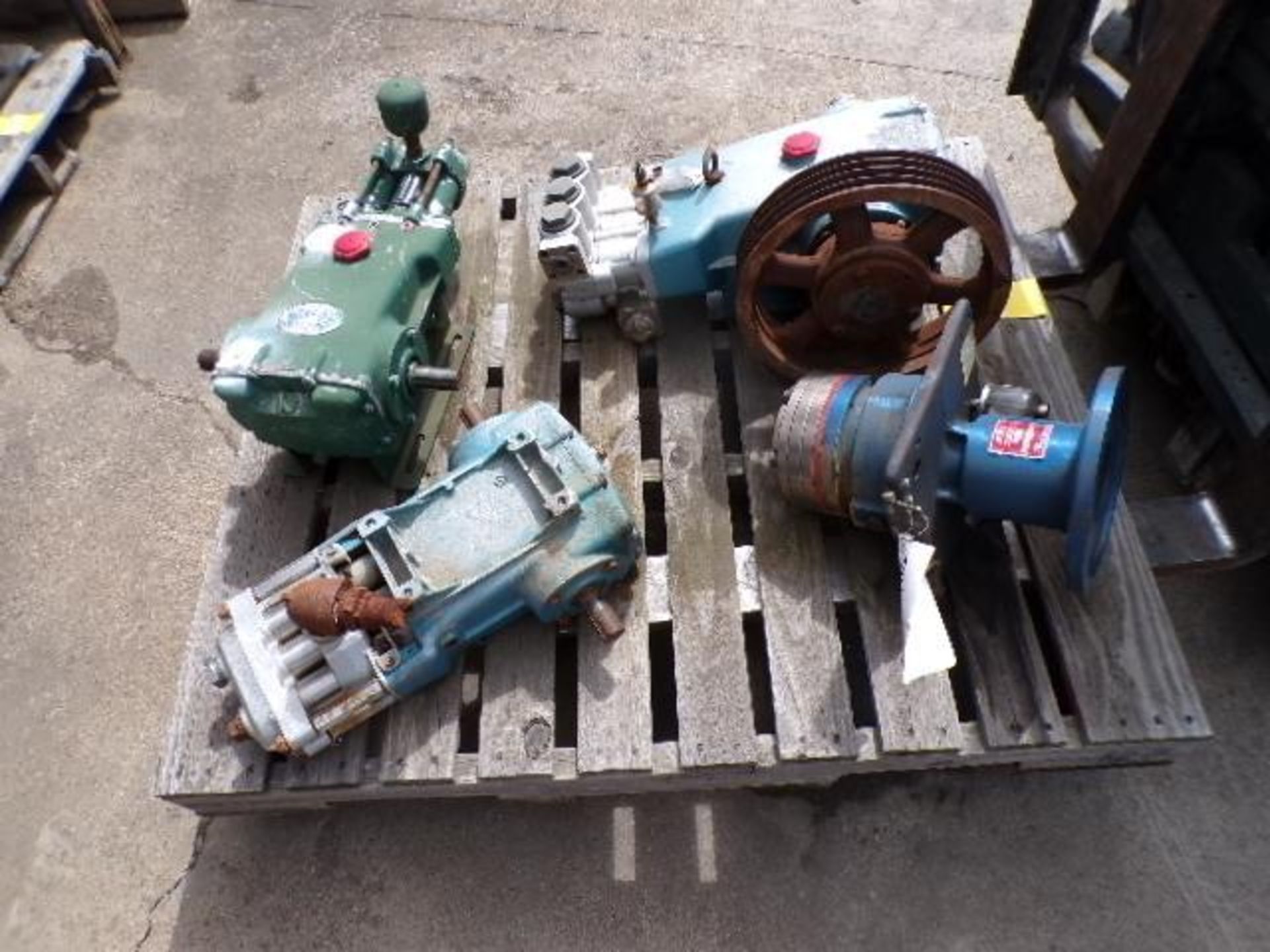 (3) Cat Pumps & (1) Hydro Cell (Used)