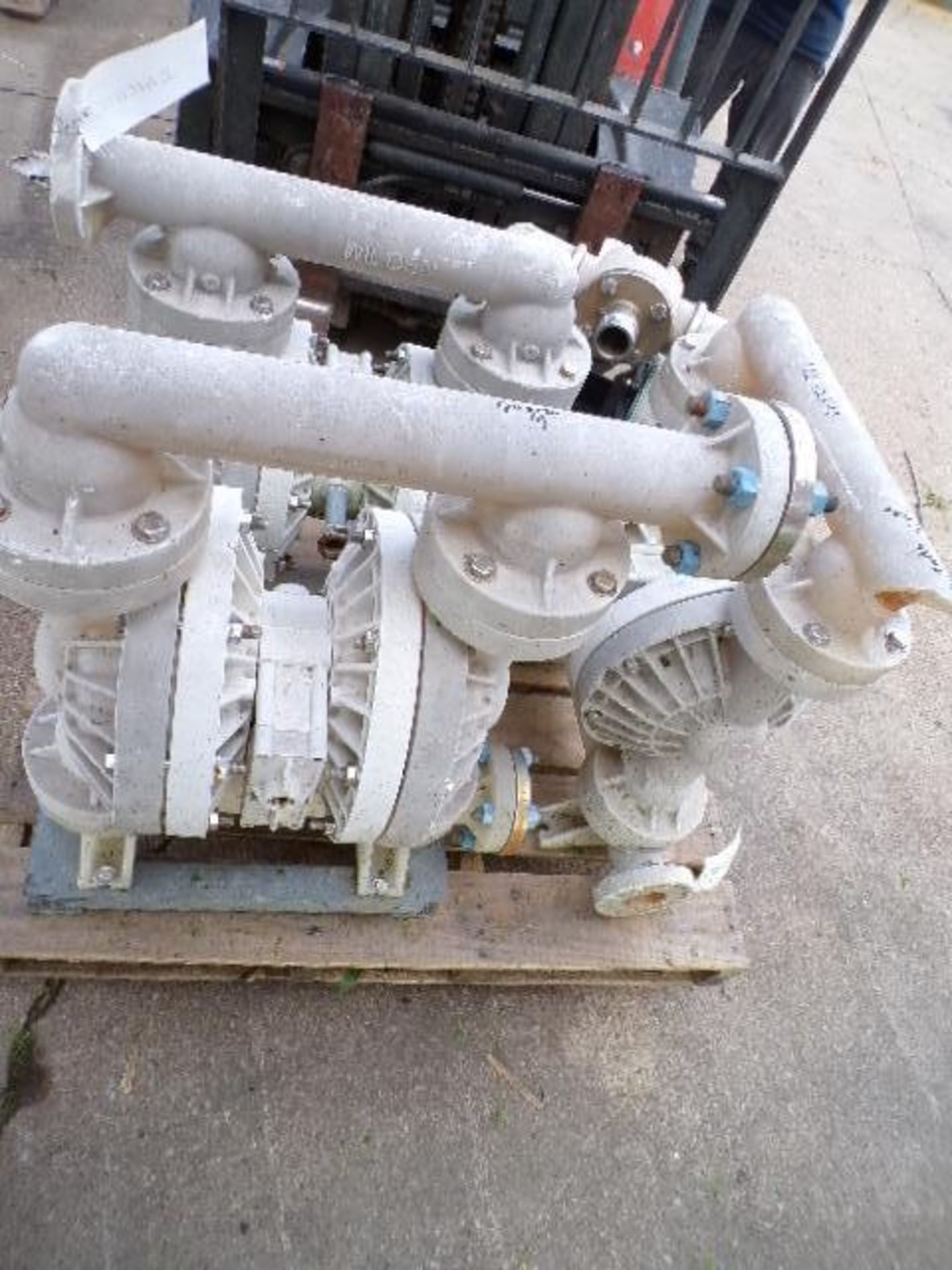 Pallet of (4) (Used) Diaphragm Pumps - Image 2 of 3