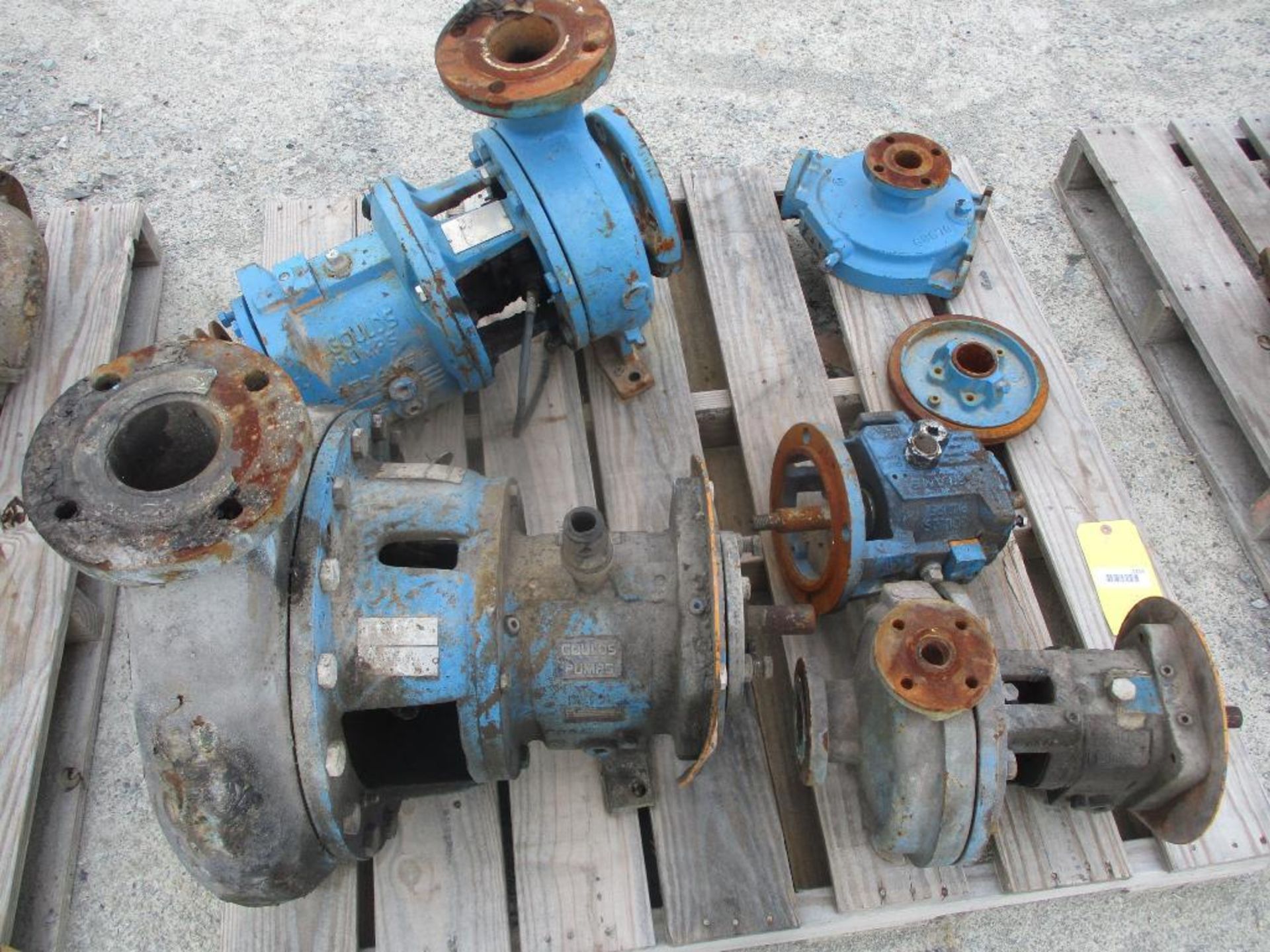 (1) pallet of Goulds Pumps & Parts