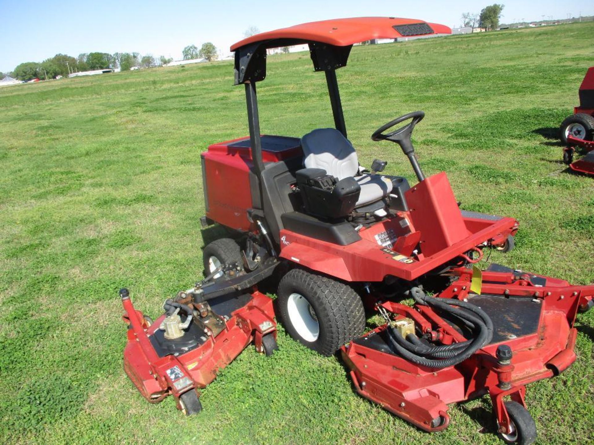 Toro Groundsmaster 4000-D 4-Wheel Drive 12' Bat-Wing Mower, Kubota Y2403-T 4-Cylinder Diesel Engine, - Image 3 of 11