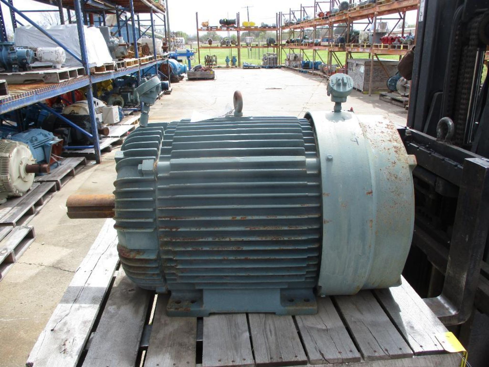 Reliance 100 HP Motor, 444T Frame, 460V, 1185 RPM, 3PH - Image 3 of 3