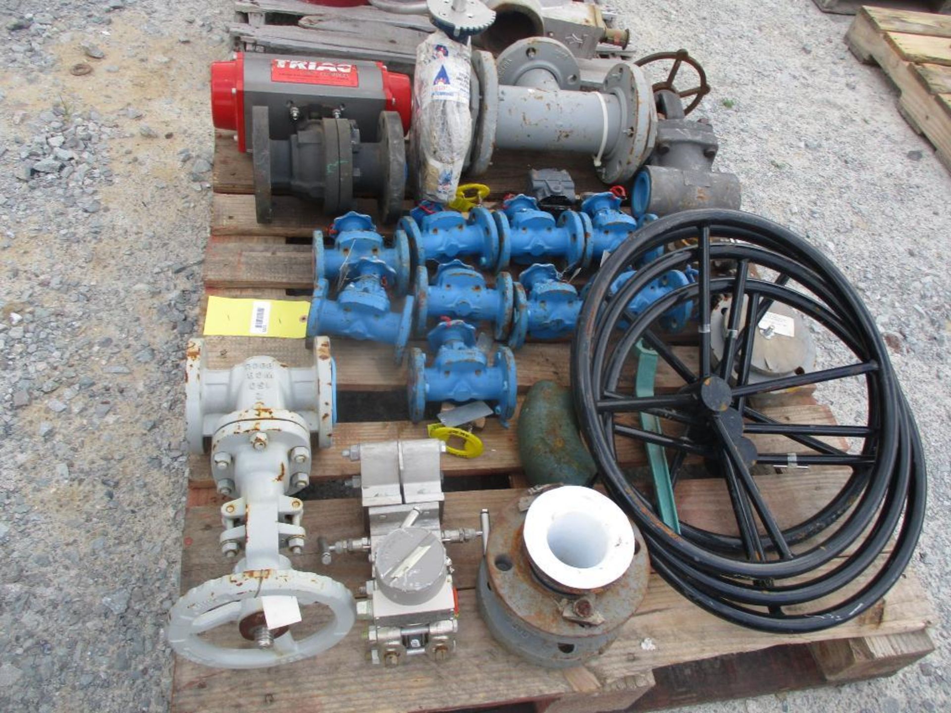 (1) Pallet of Valves - Image 3 of 4