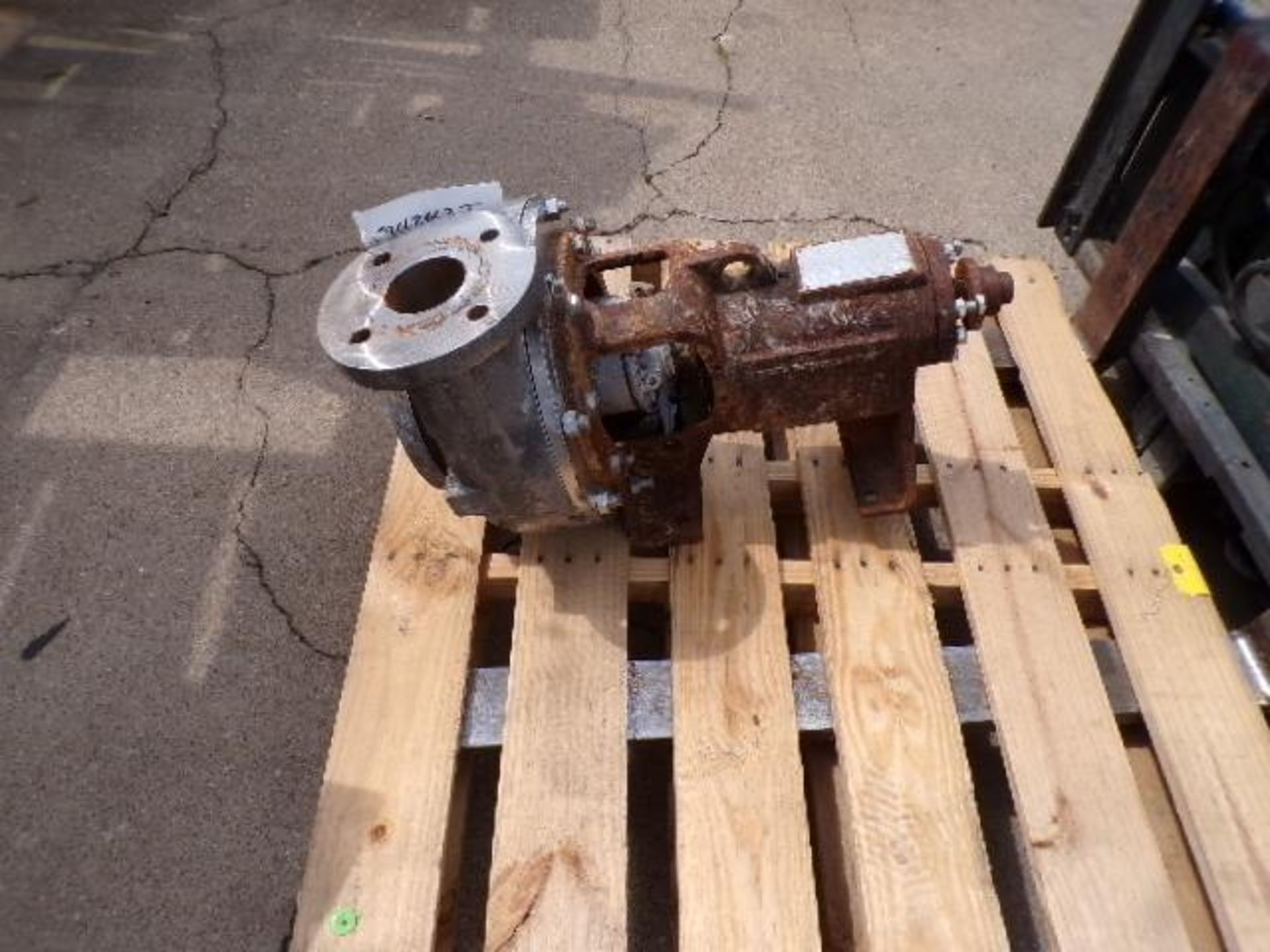 Pallet w/ (1) Discflo Pump, Model 403-12, 100 GPM, S/N 8455, 4" to 3" Ports (Used)