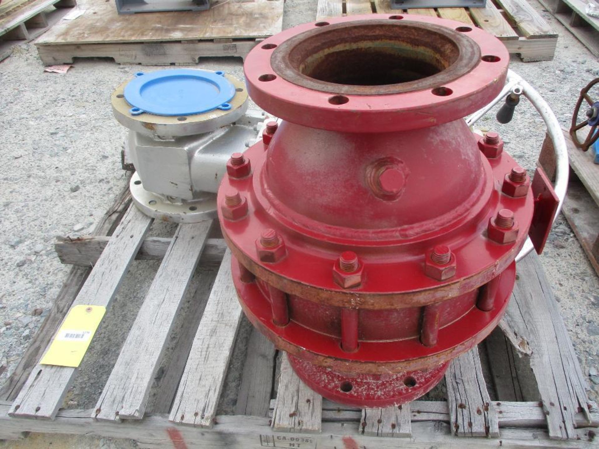 (1) Pallet of Valves - Image 2 of 4