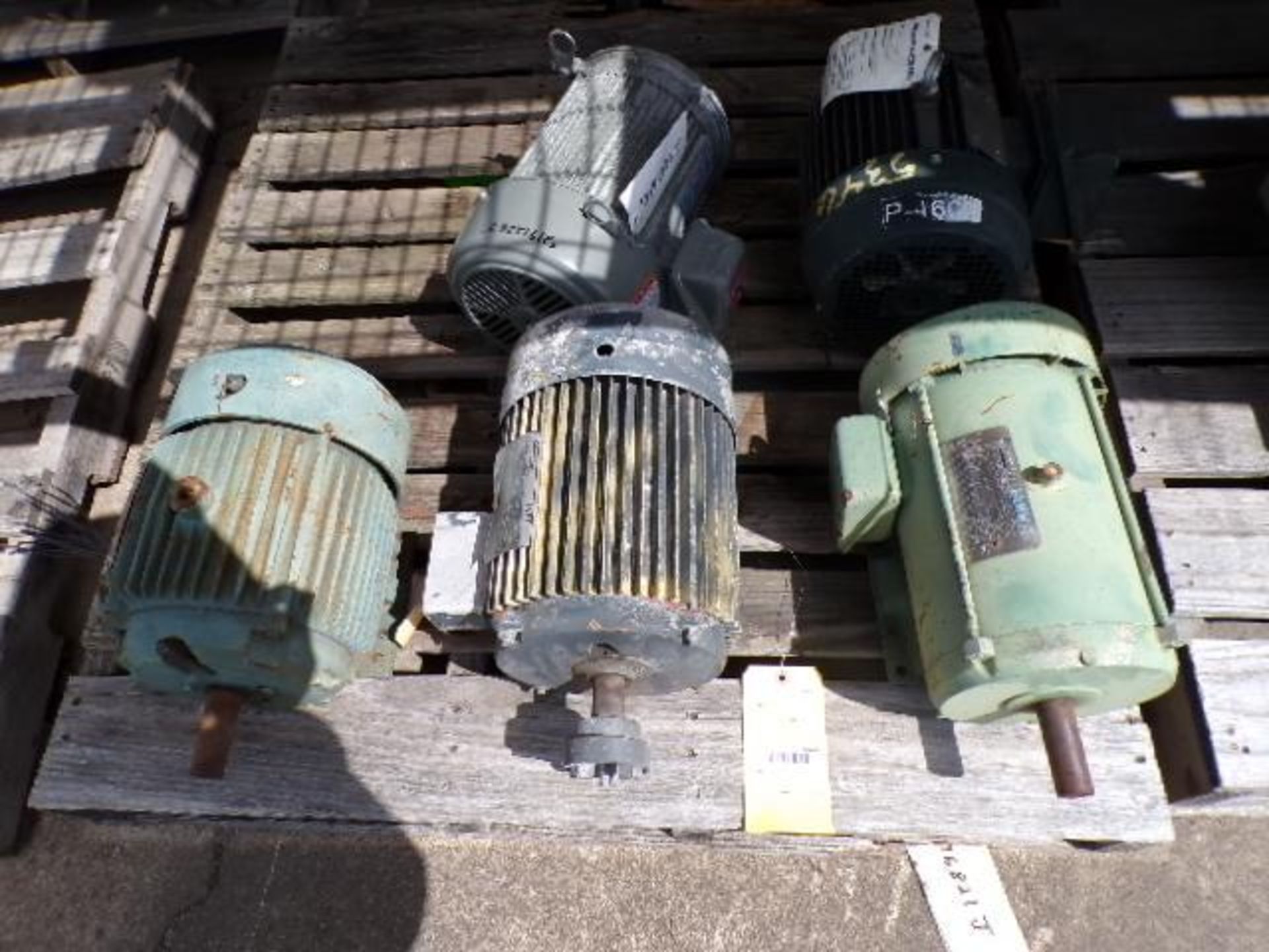 Pallet of Assorted Electric Motors (Used)