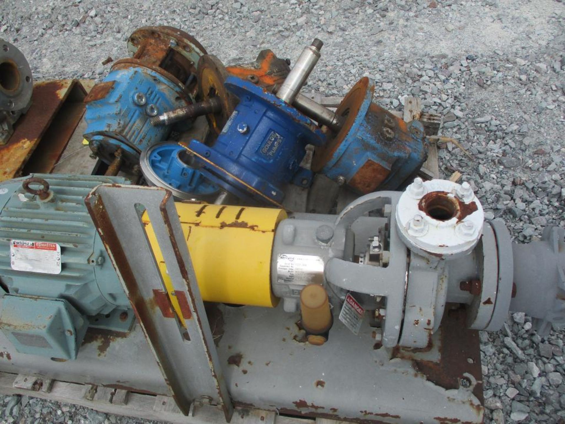 (1) Durco Pump w/ 7.5HP Motor & Misc. Goulds Pumps - Image 4 of 4