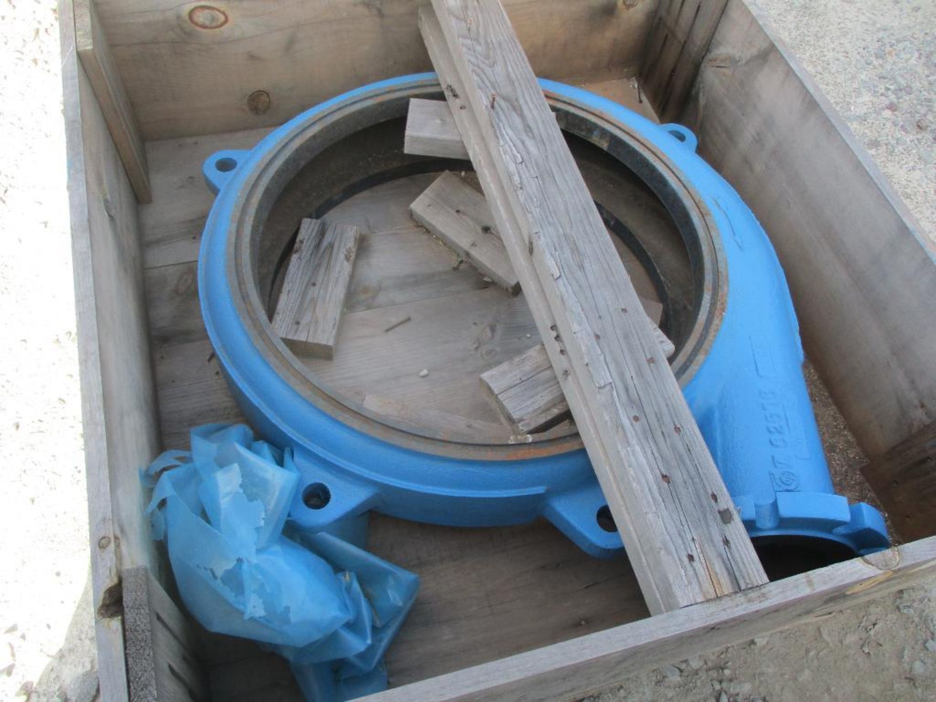 Crate w/ (1) Goulds Slurry Pump Casing (New) - Image 2 of 4