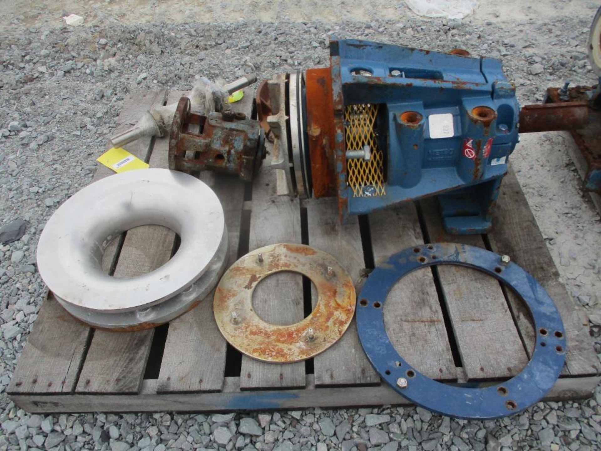 (1) Pallet of Misc. Pump Parts - Image 2 of 4